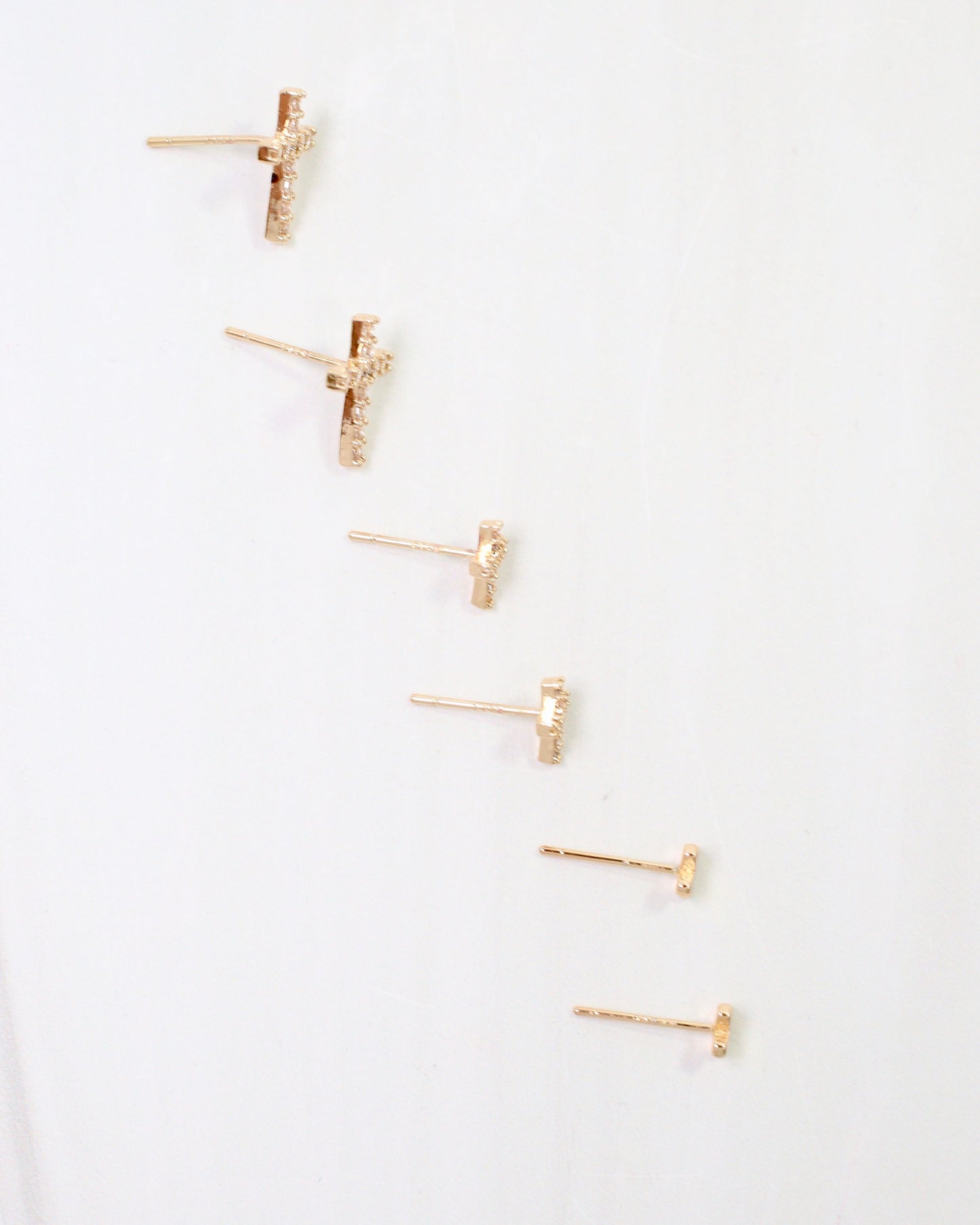 Saginaw Cross Stud Earring Set Gold
