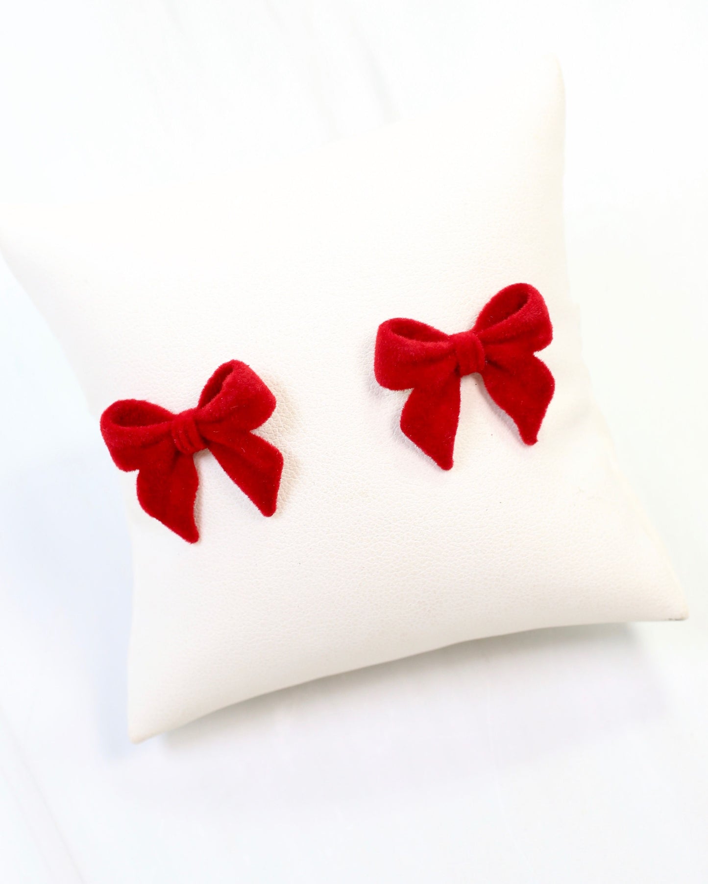 Angelina Velvet Bow Earring Red