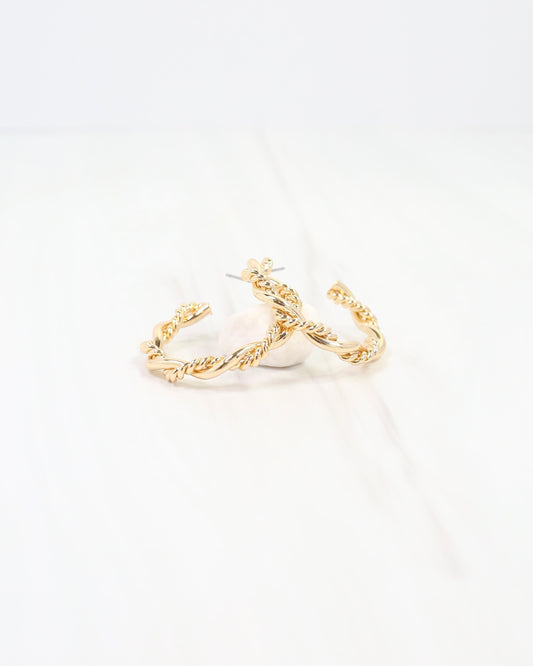 Shawnee Twisted Hoop Earring Gold