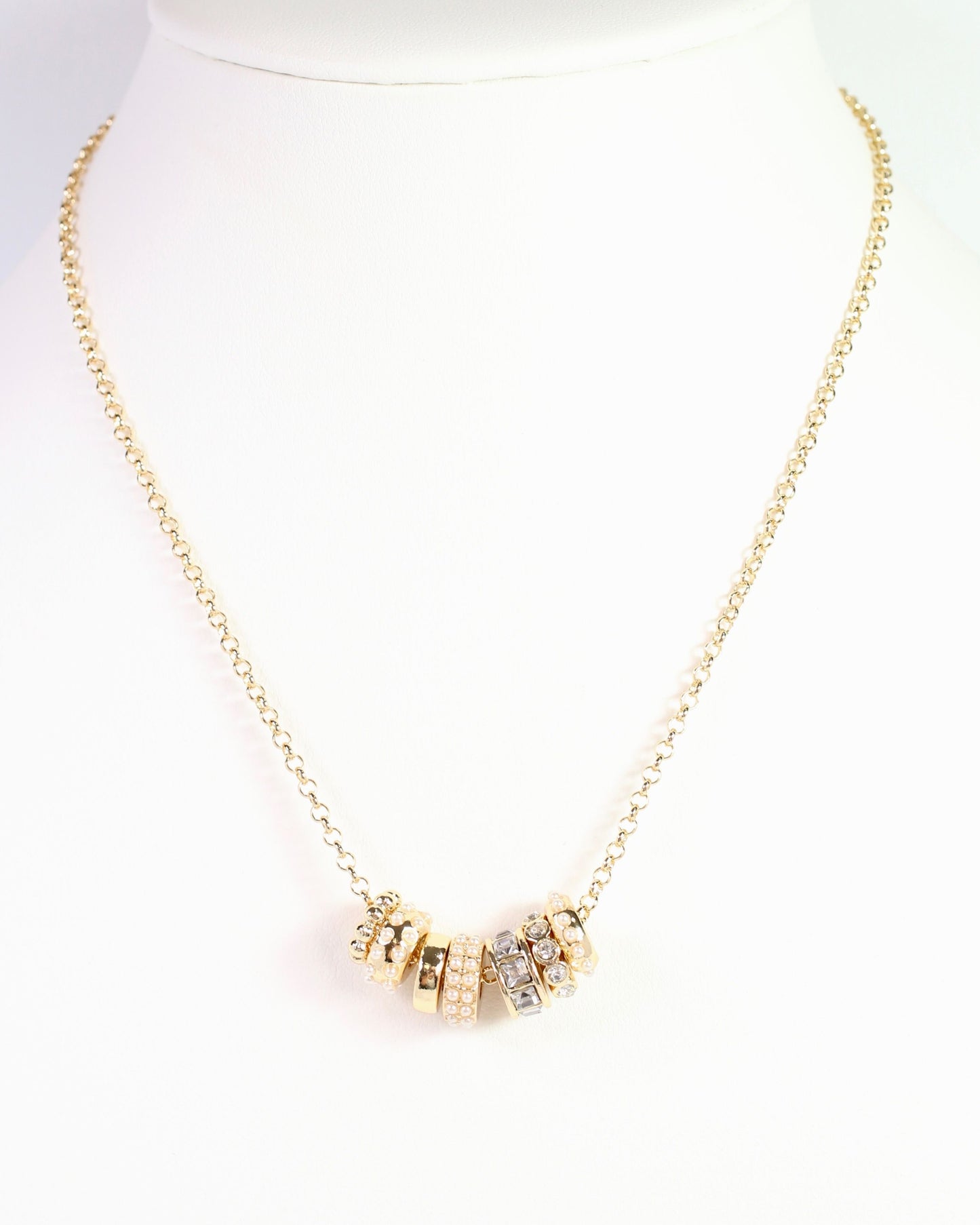 Arabella Circle Charm Necklace Pearl