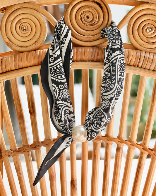 Robyn Magnetic Pearl Scarf Necklace Black Paisley