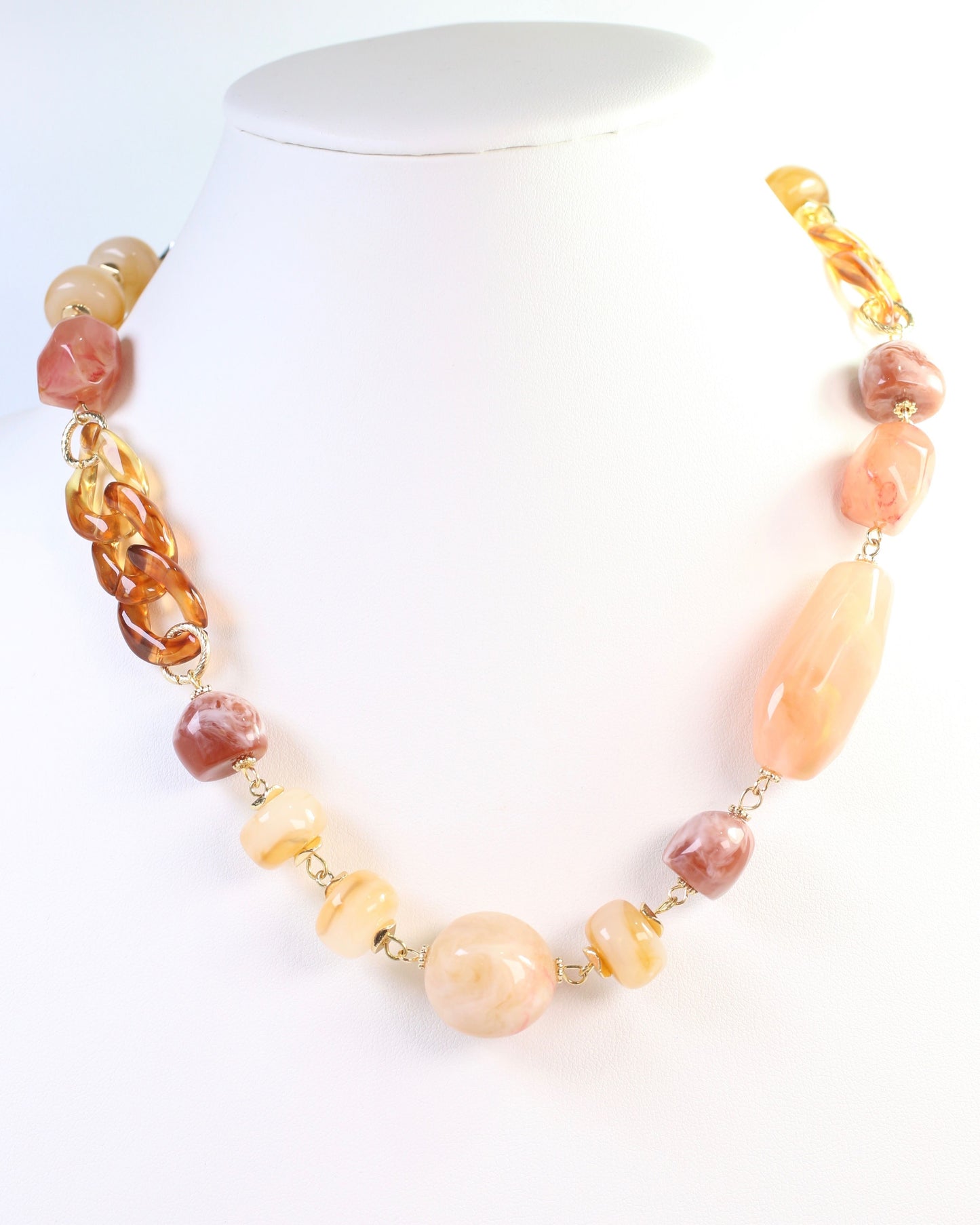 Stone Mountain Beaded Necklace Rose