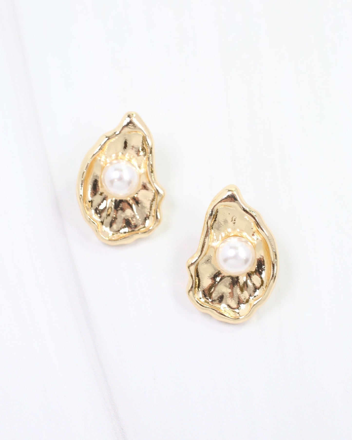 Ponca Oyster Pearl Drop Earring Gold