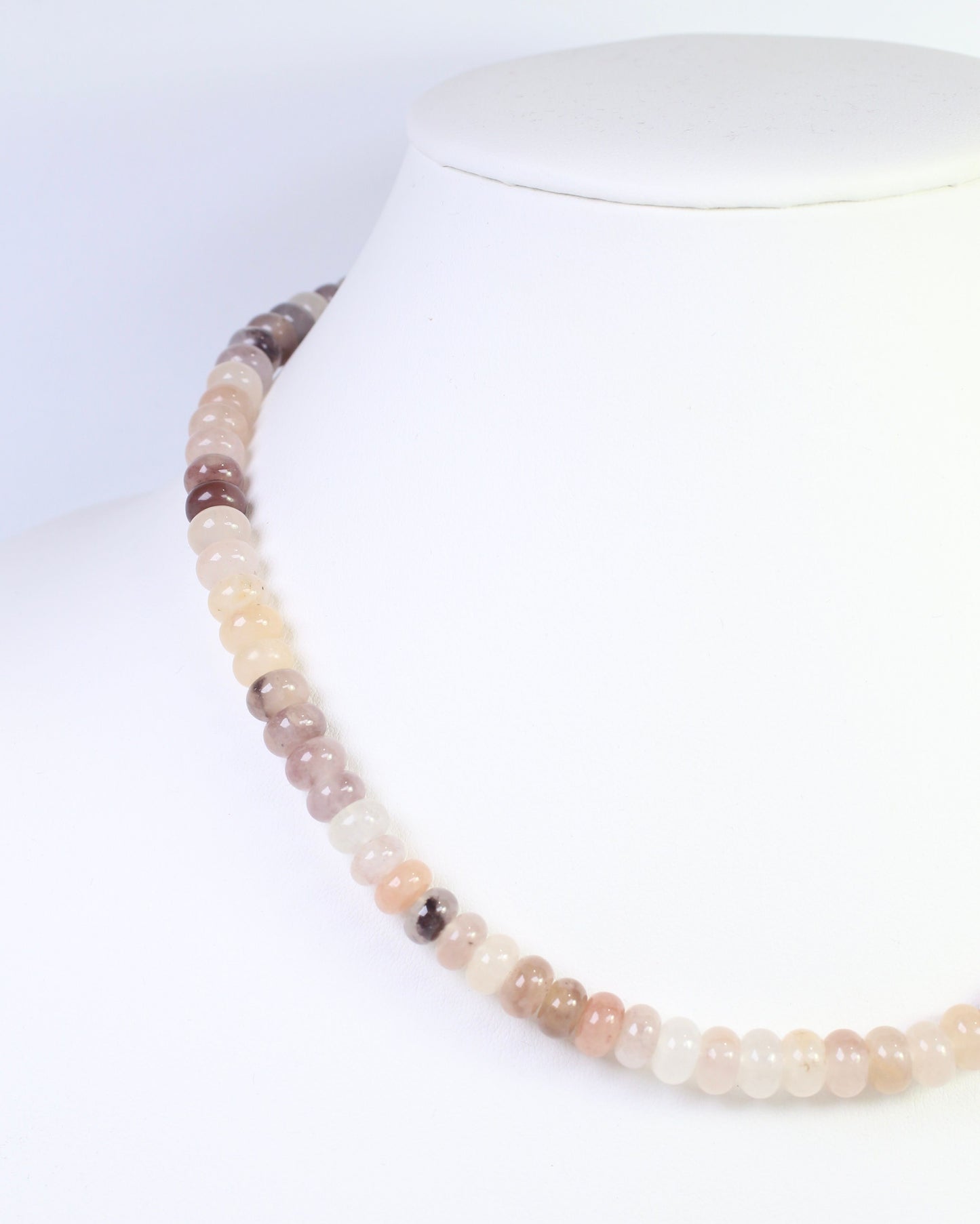 Gisela Stone Beaded Oval Clasp Necklace Natural