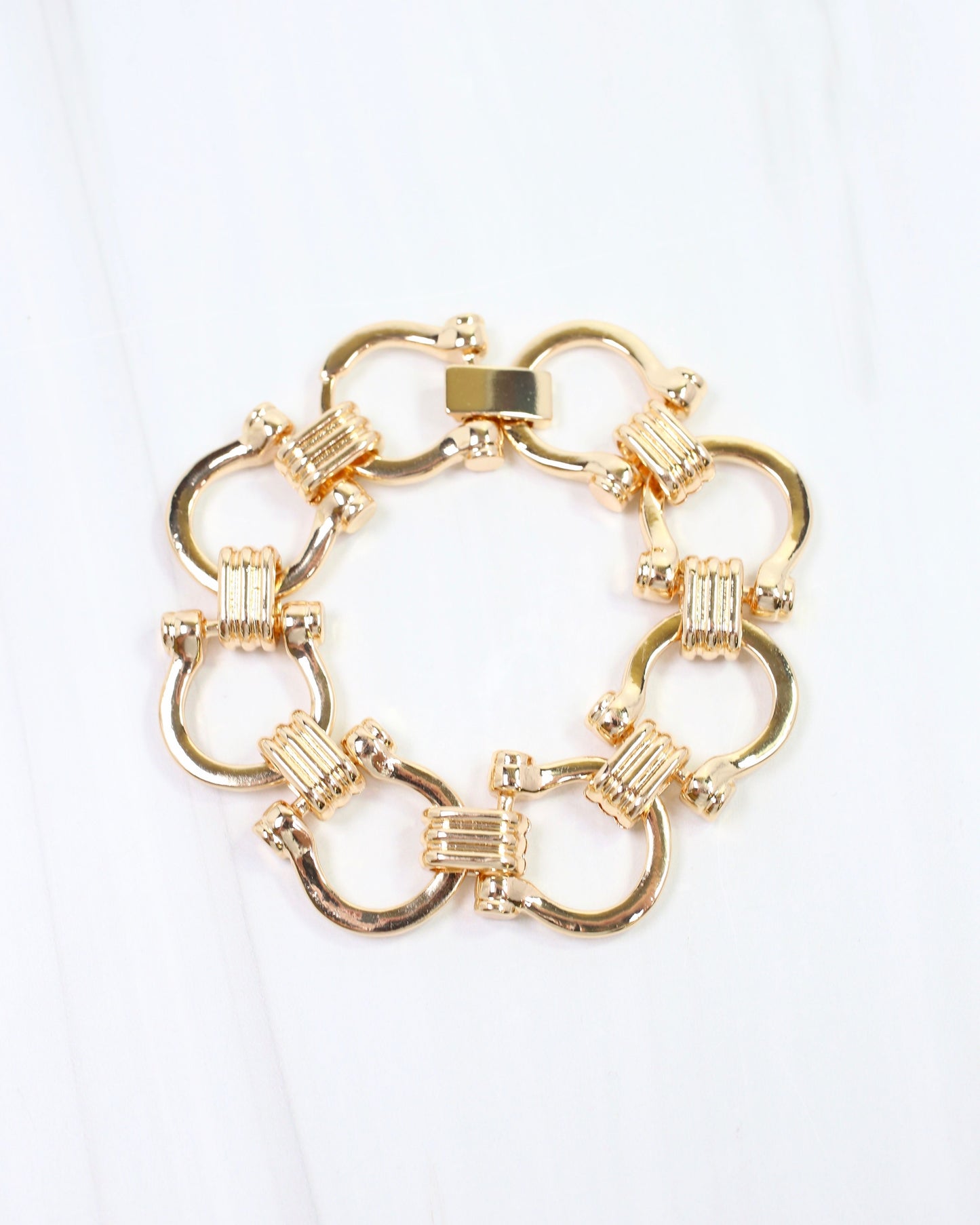 Ely Horsebit Chain Bracelet Gold