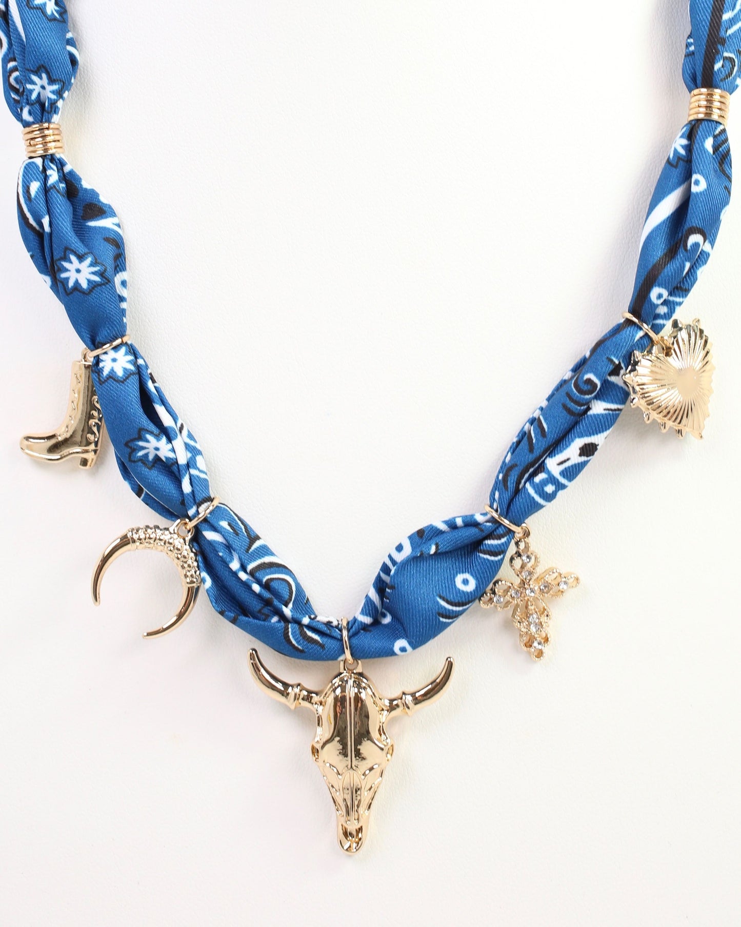 Escondido Western Charm Scarf Necklace Blue