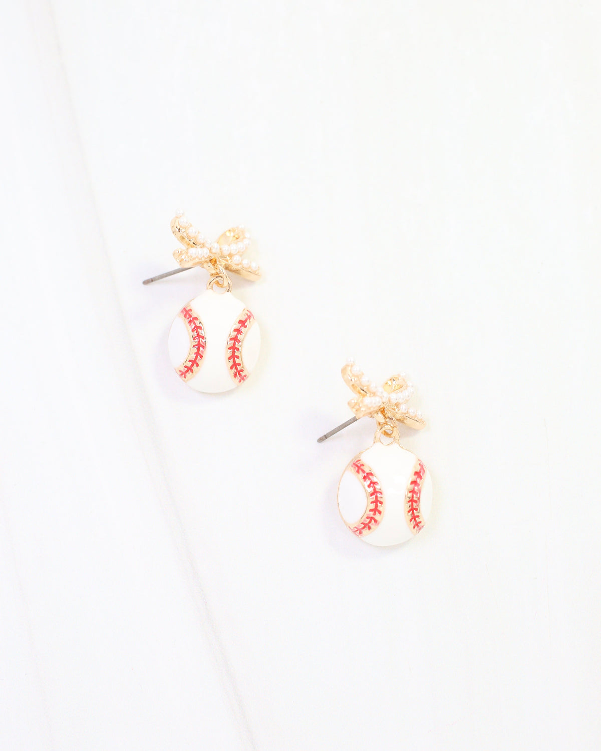 Play It Pearl Baseball Earring Gold