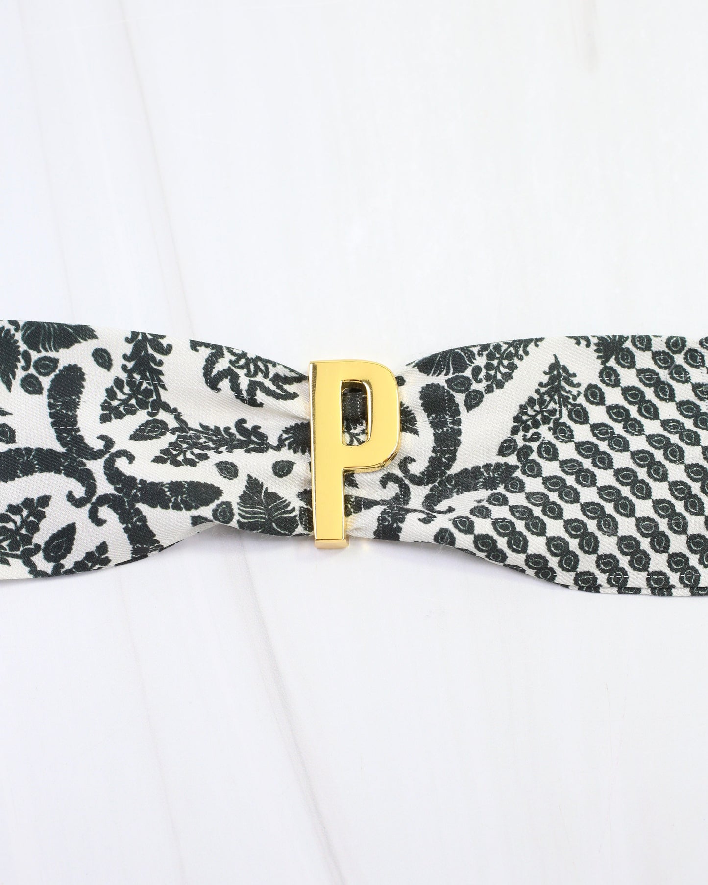 Arlett Initial scarf Slide P Gold