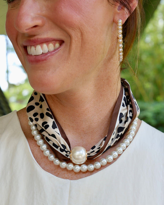 Two Strand Magnetic Pearl Scarf Necklace Leopard