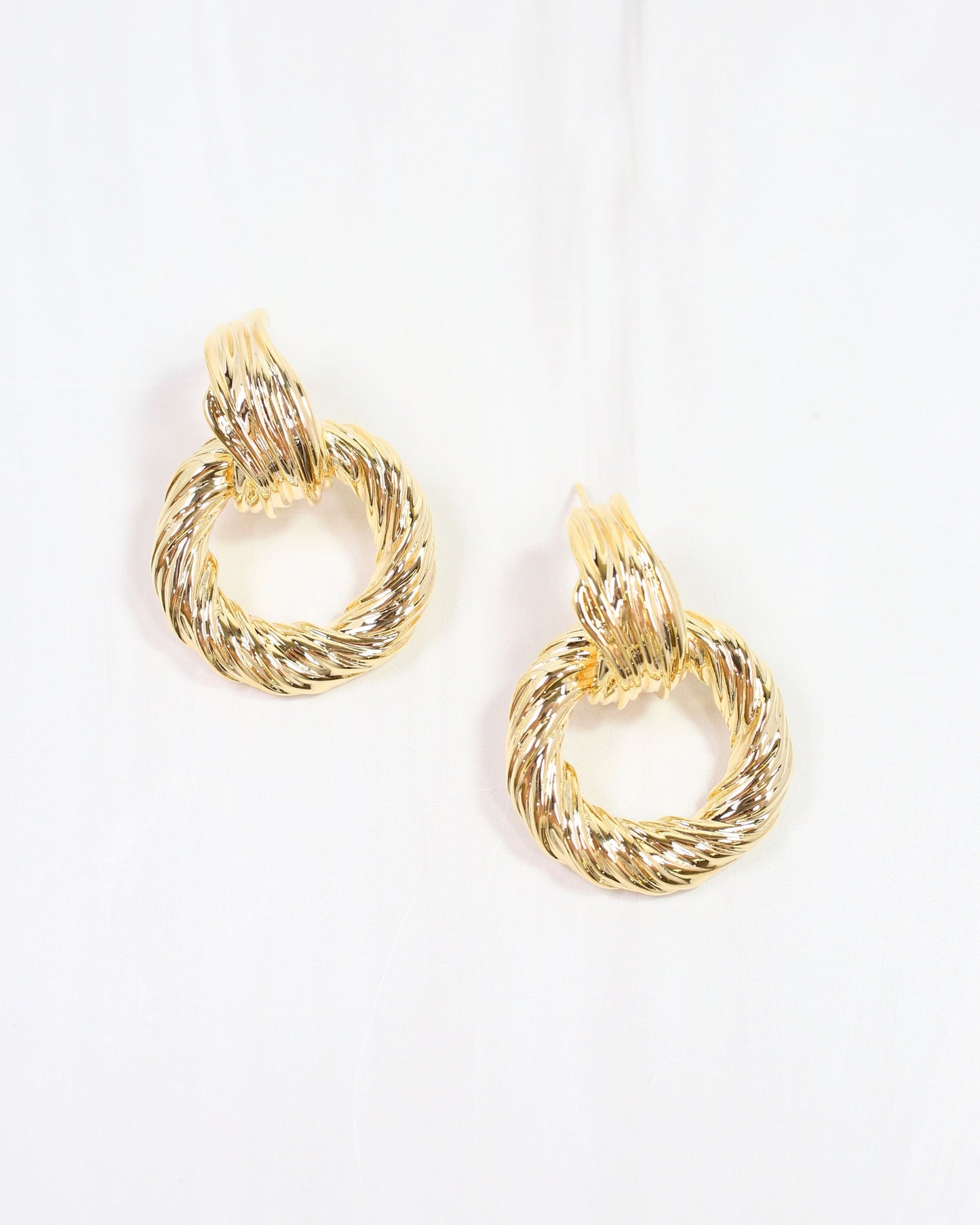 Traci Textured Drop Earring Gold