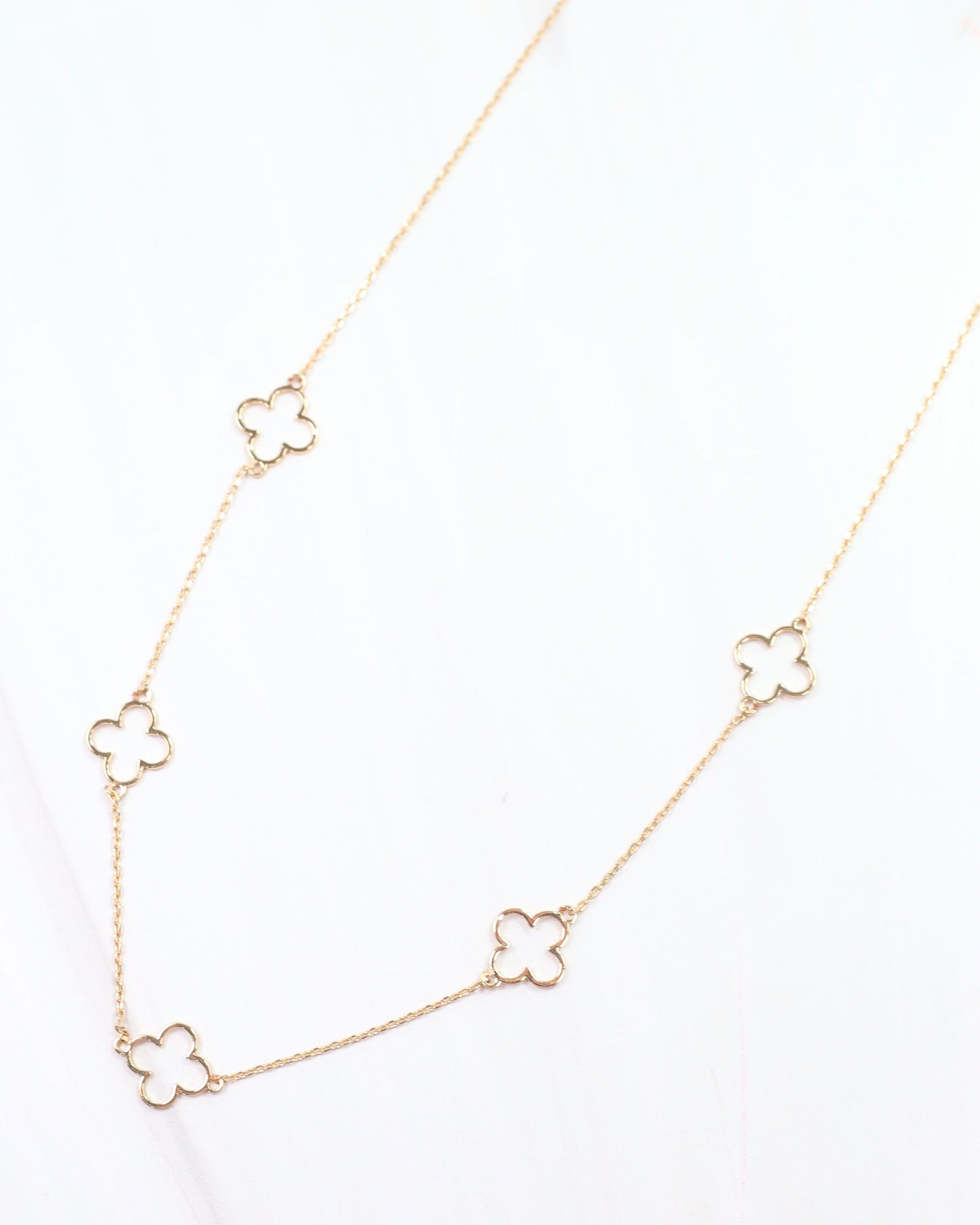 Dovie Clover Necklace Gold
