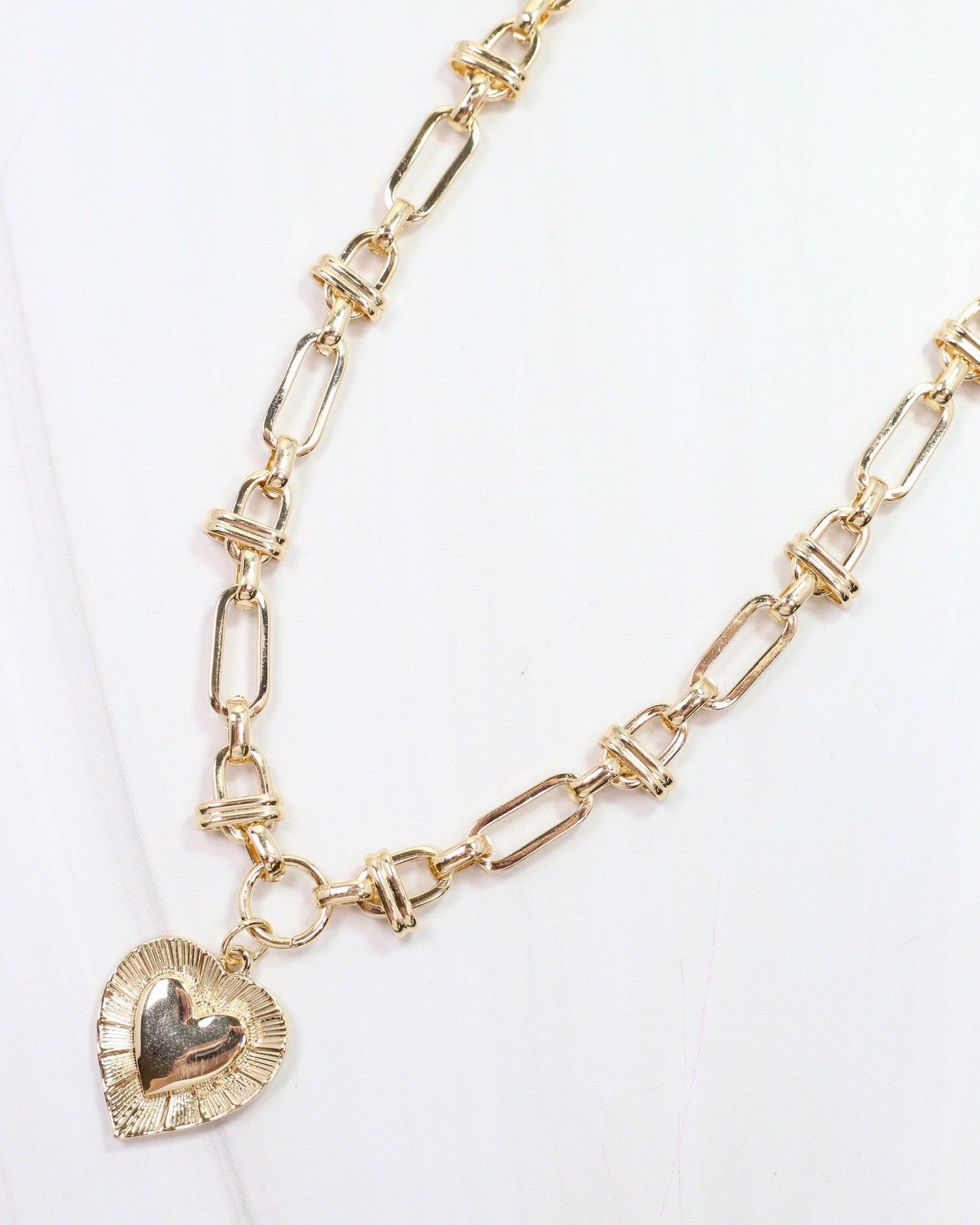 Lance Heart Pendant Necklace Gold
