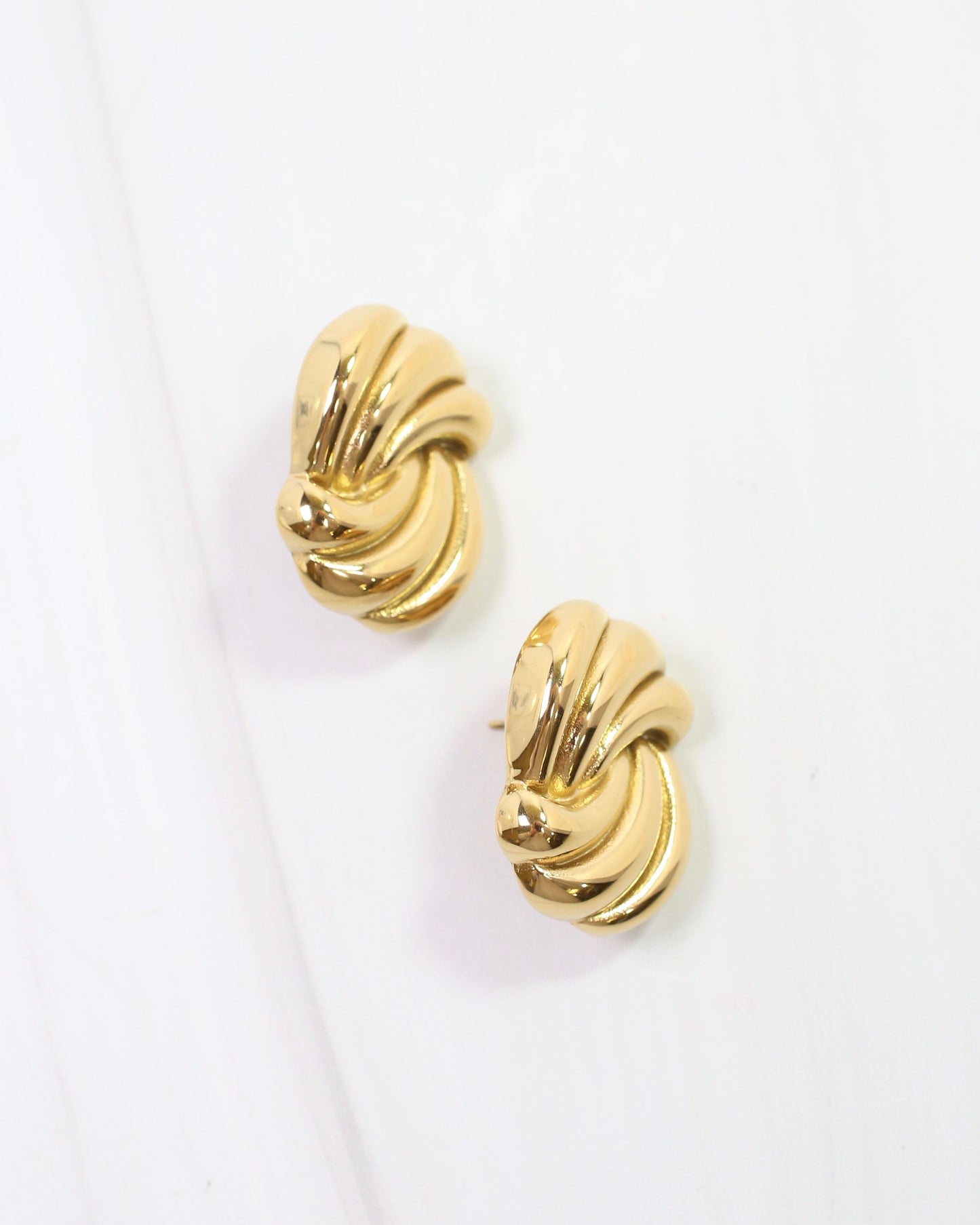 Wave of the Ocean Earring Gold