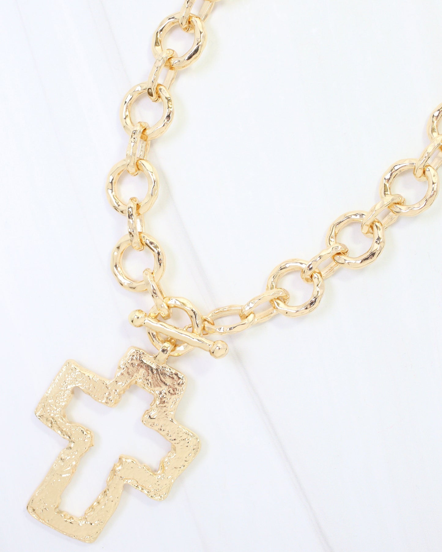 Jordan Open Cross Circle Link Necklace Gold