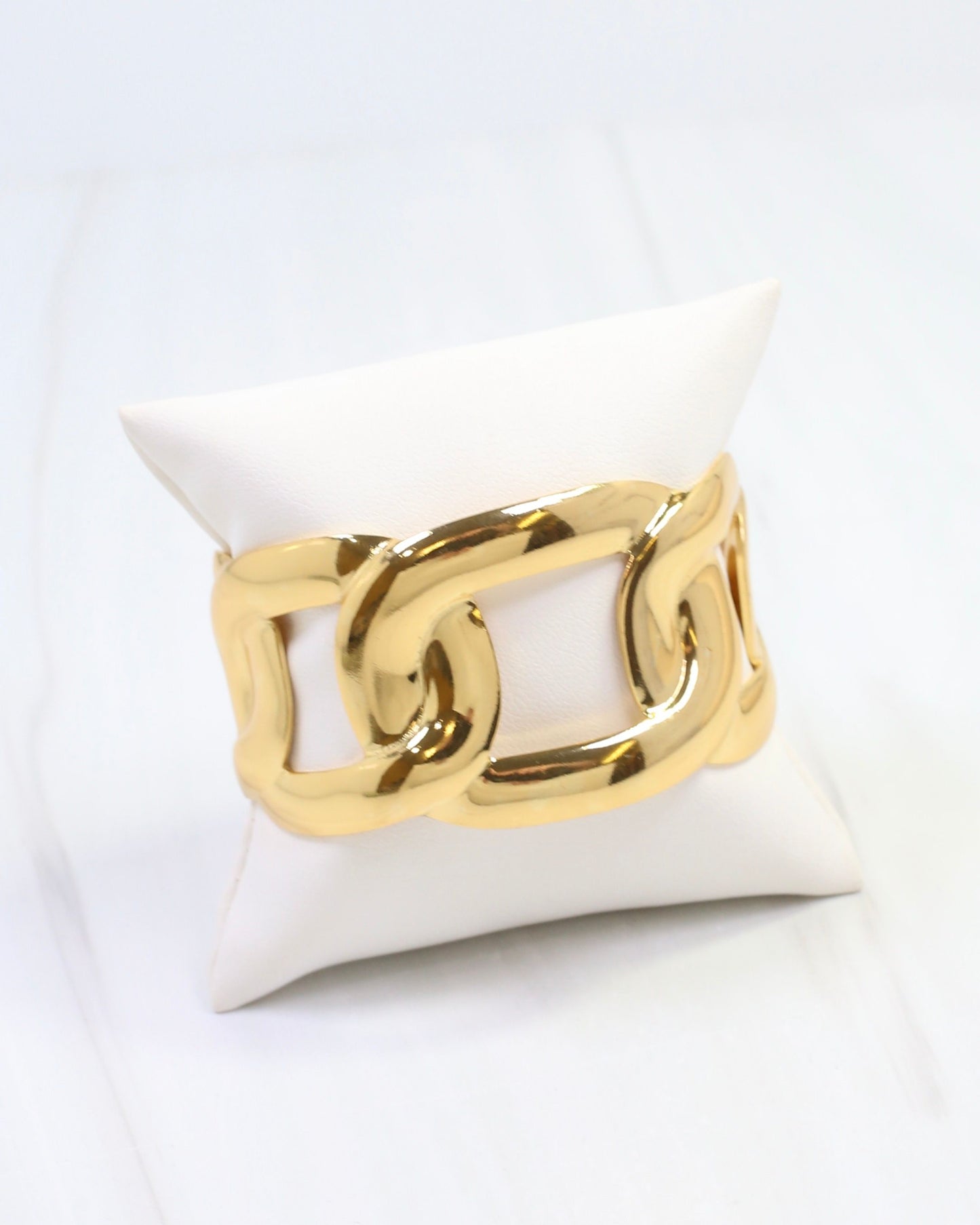 Jenny Link Cuff Bracelet Gold