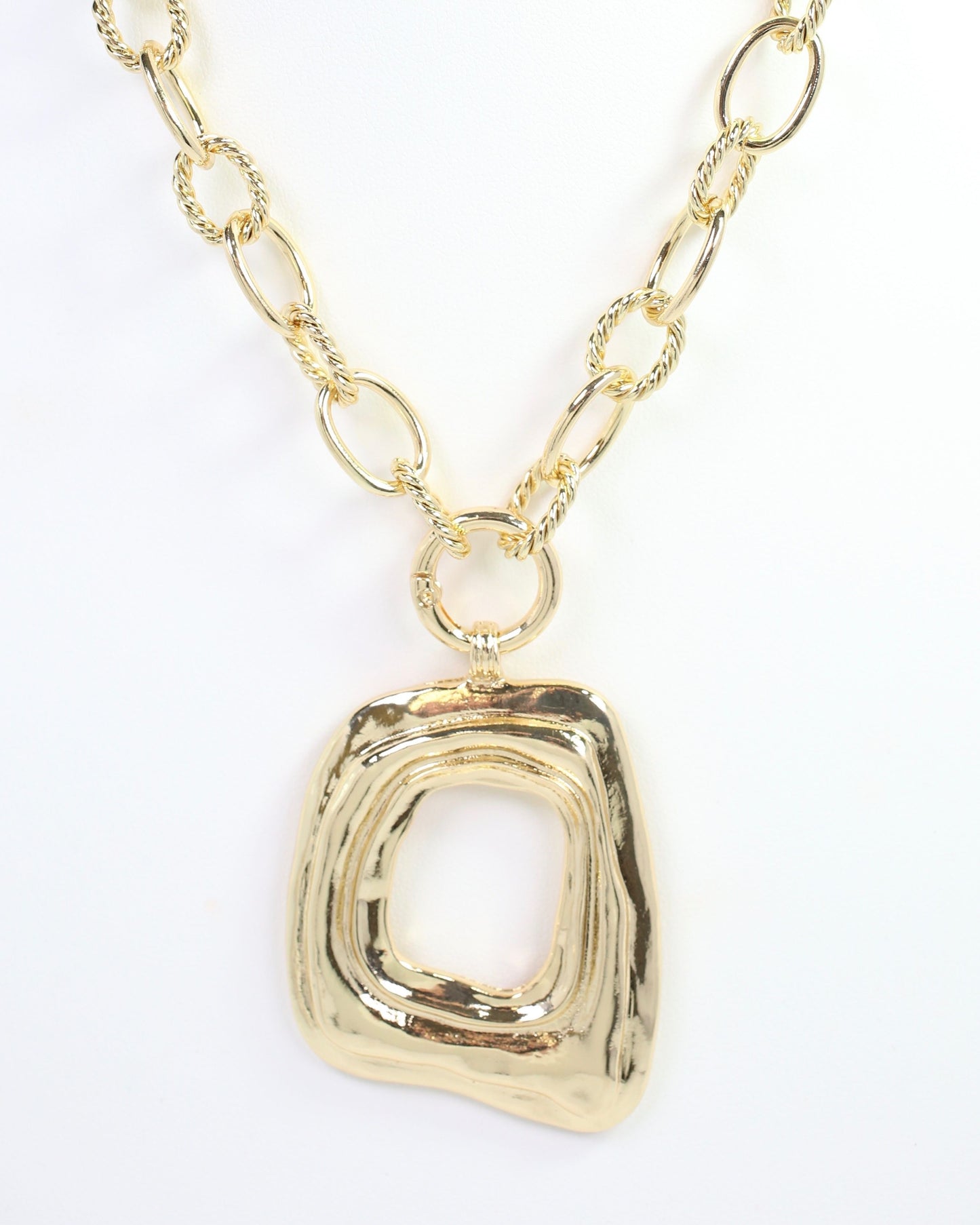 Lewiston Statement Necklace Gold
