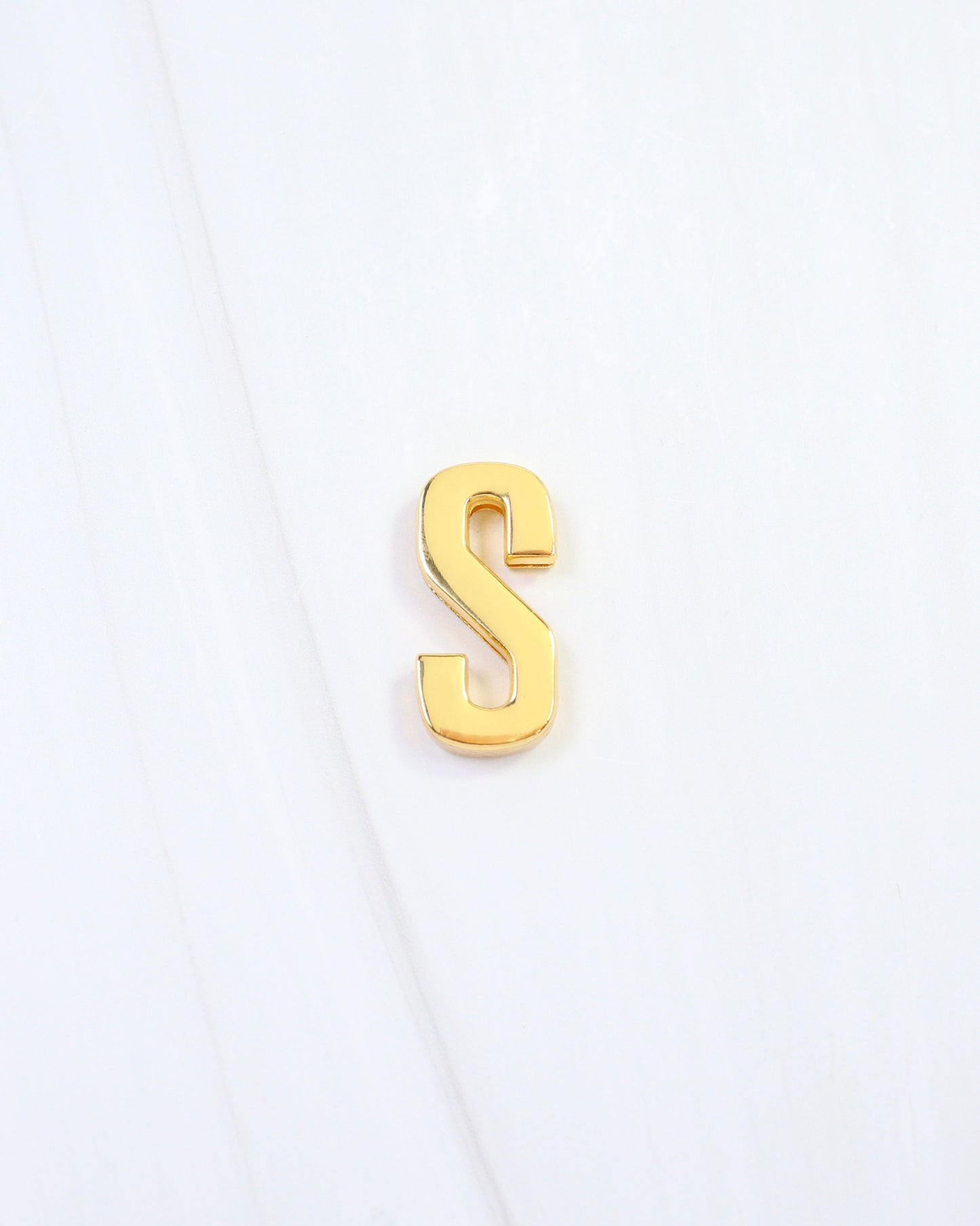 Arlett Initial Scarf Slide S Gold