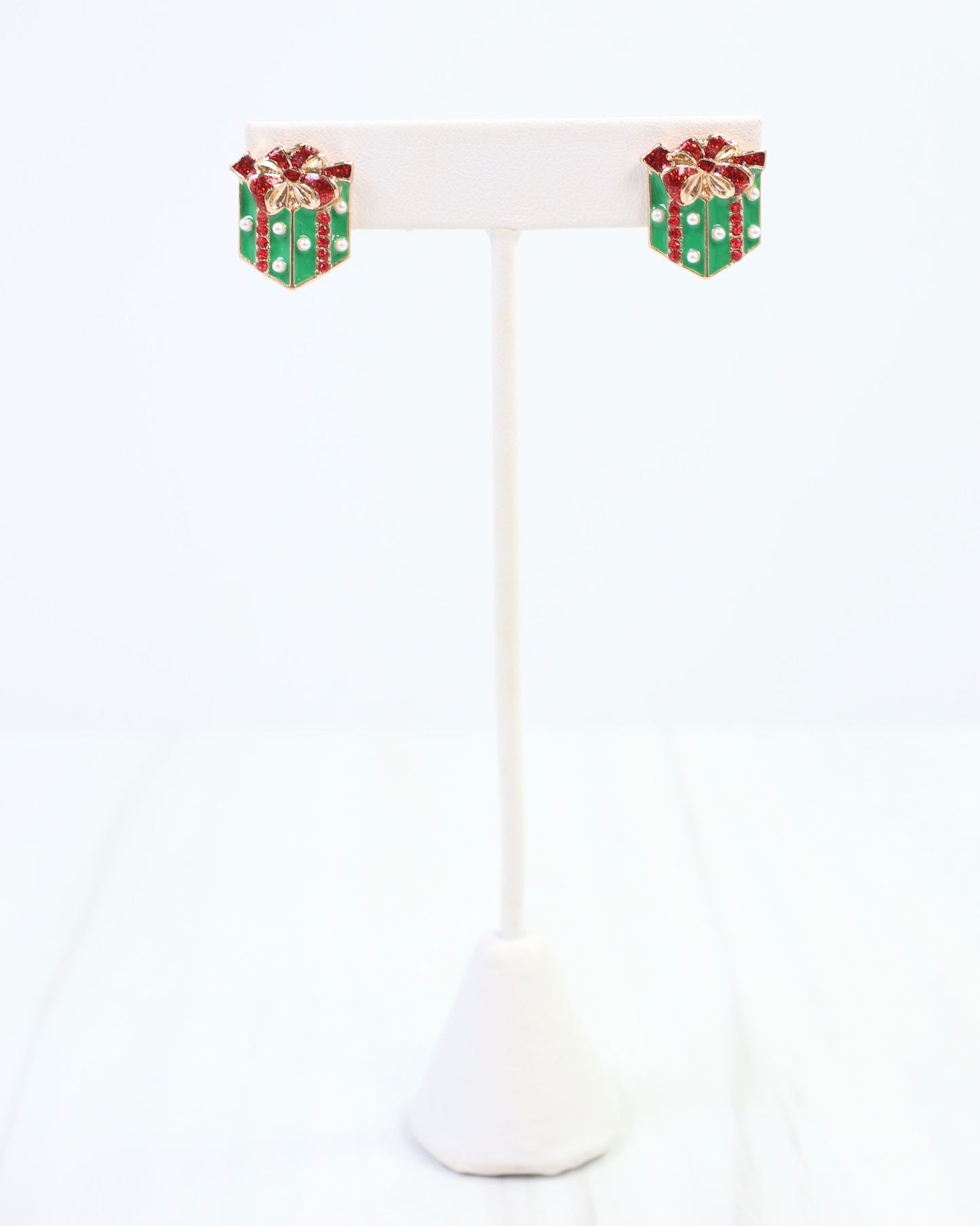 Pretty Present Stud Earring Green