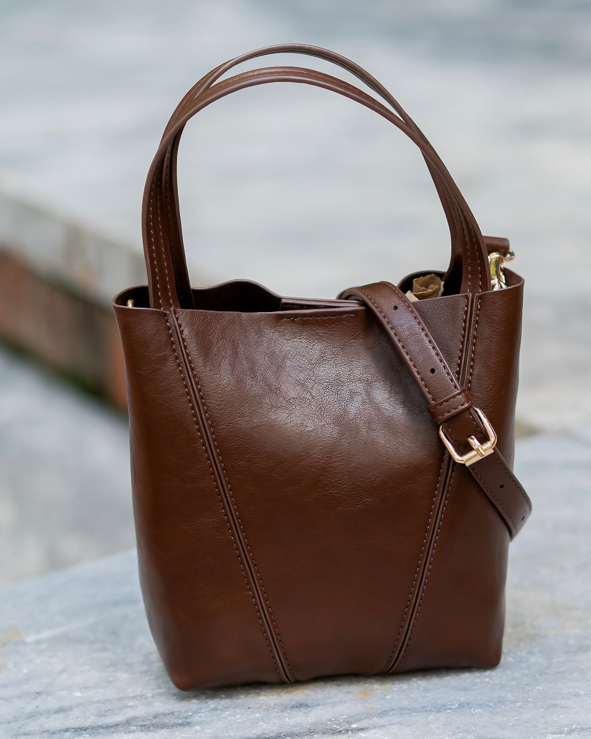 Banks Mini Bucket Bag D Chocolate