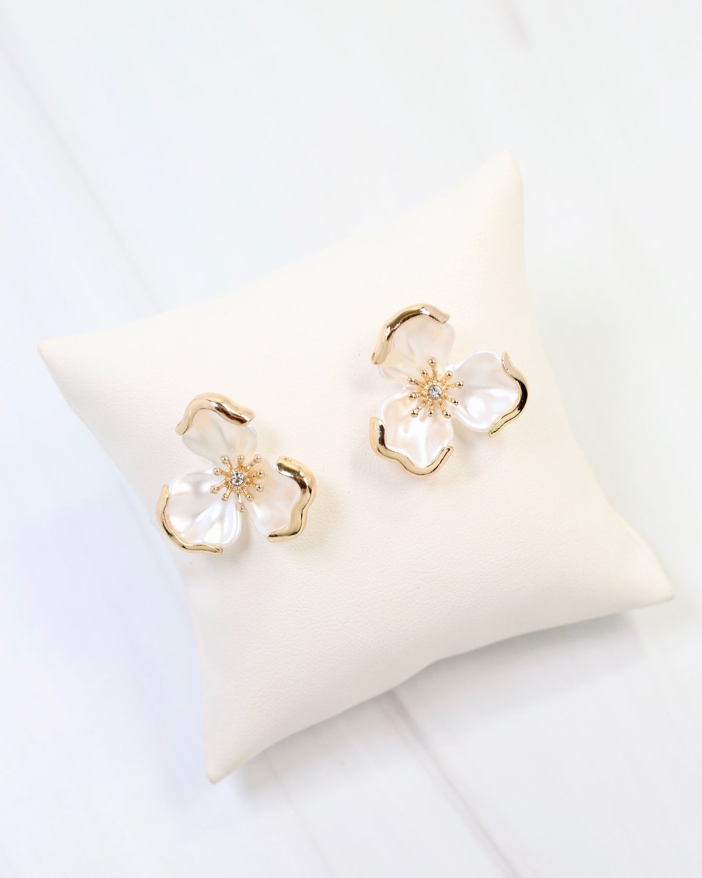 Eveleth Flower Post Earring Ivory