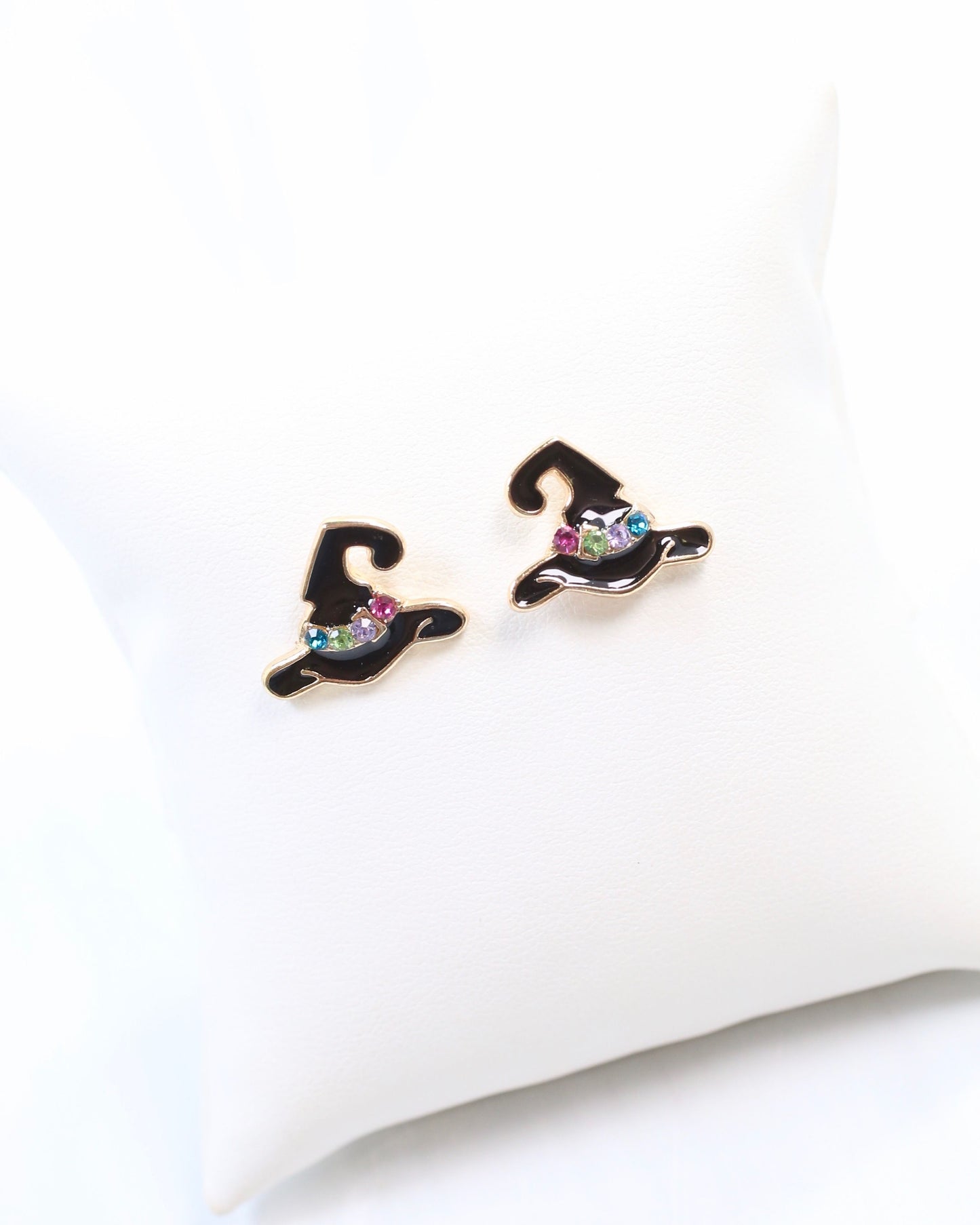 Witchful Thinking Stud Earring Black