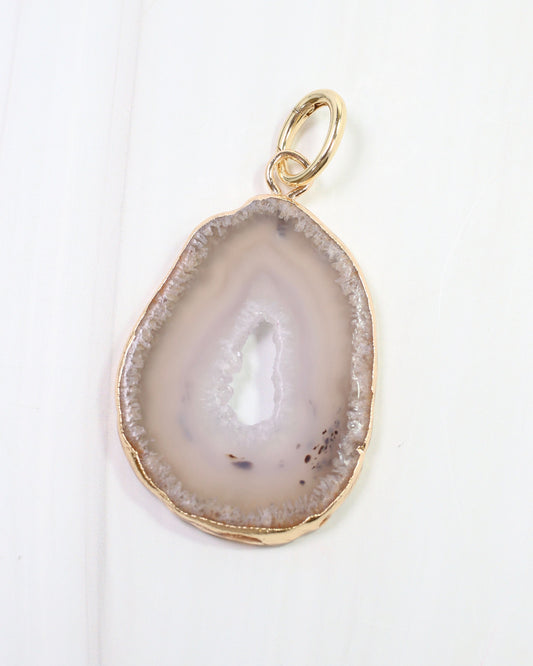 Antonio Agate Charm Gray
