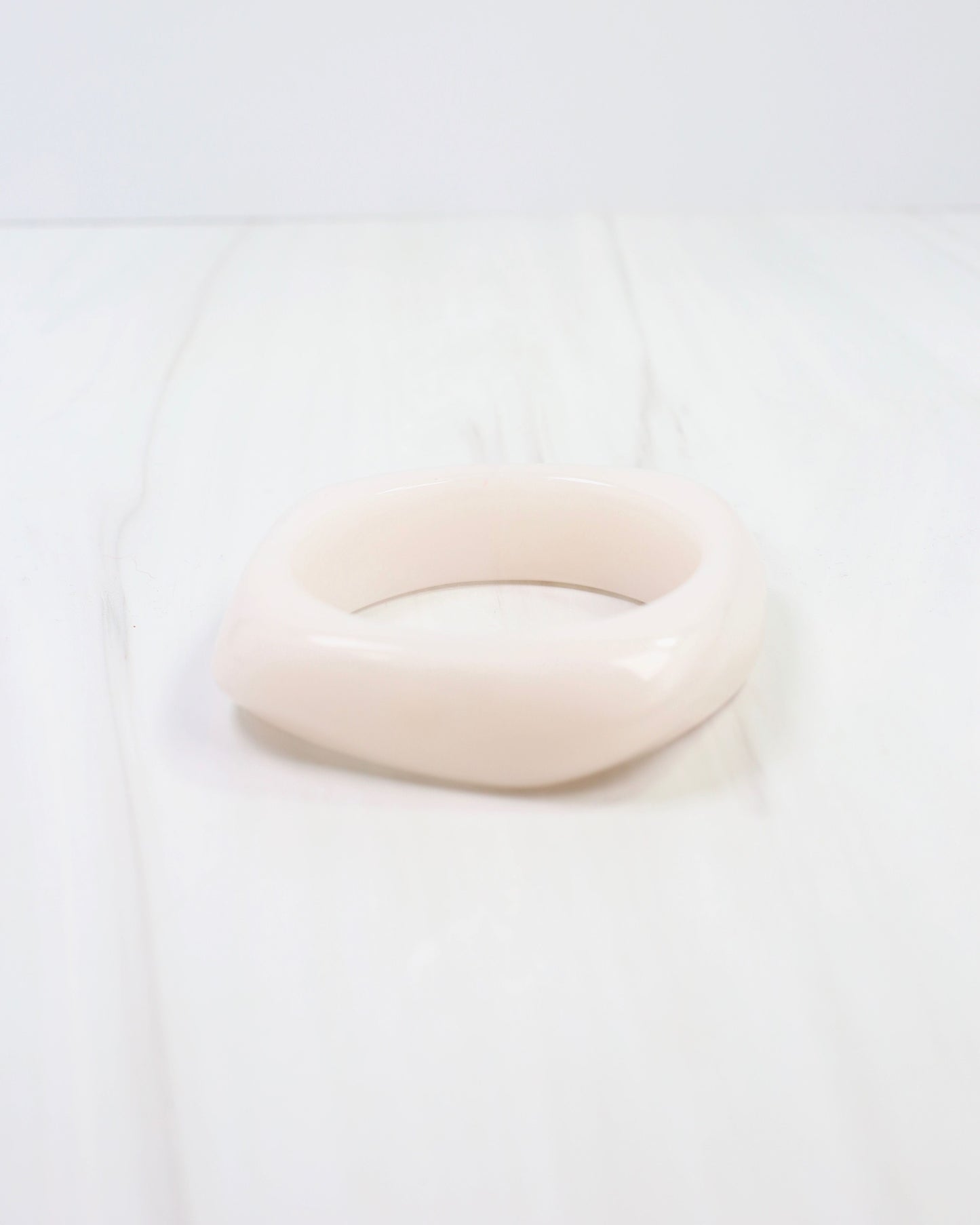 Chelsea Geometric Bangle Bracelet Ivory