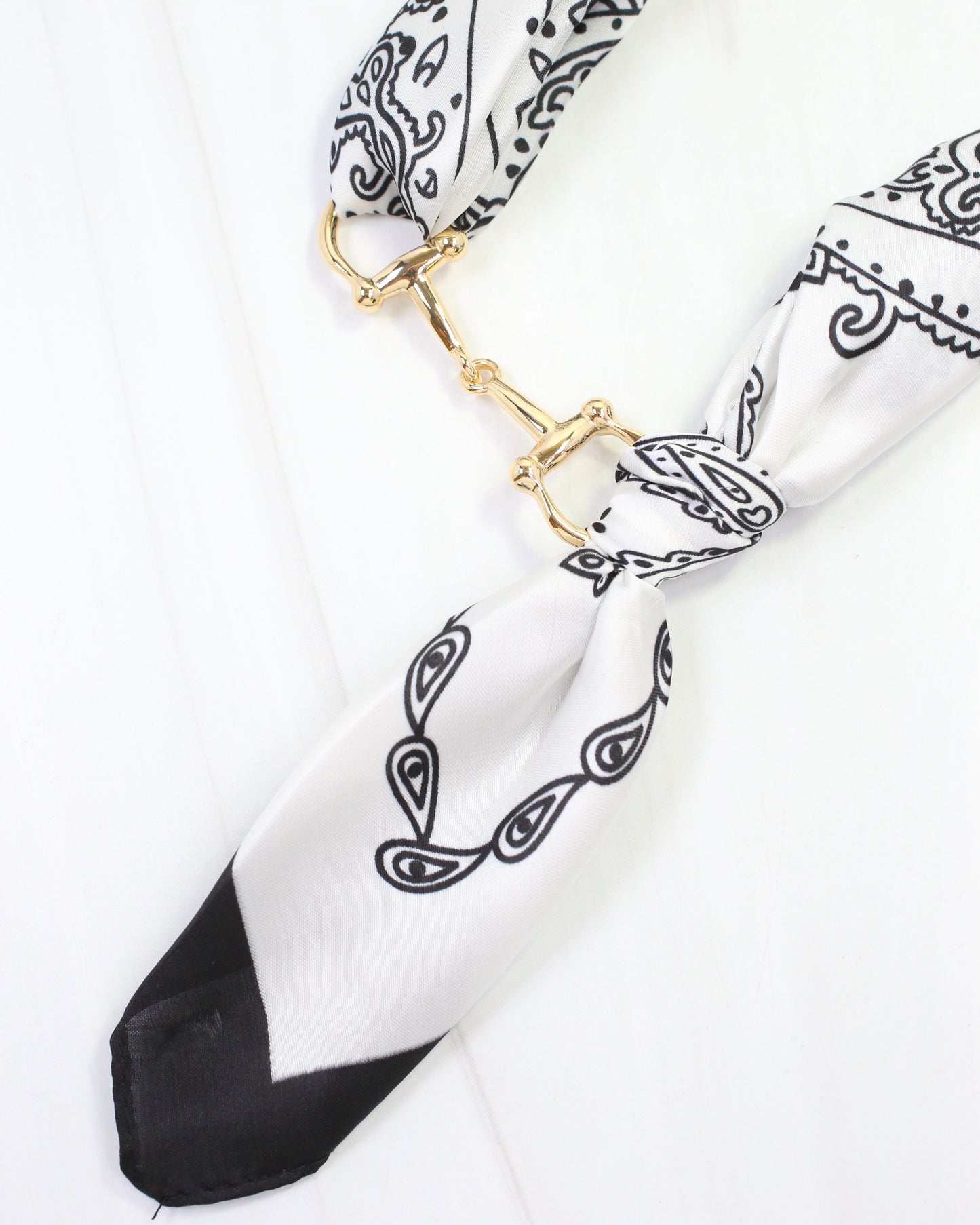 Lana Horsebit Scarf Necklace Black White