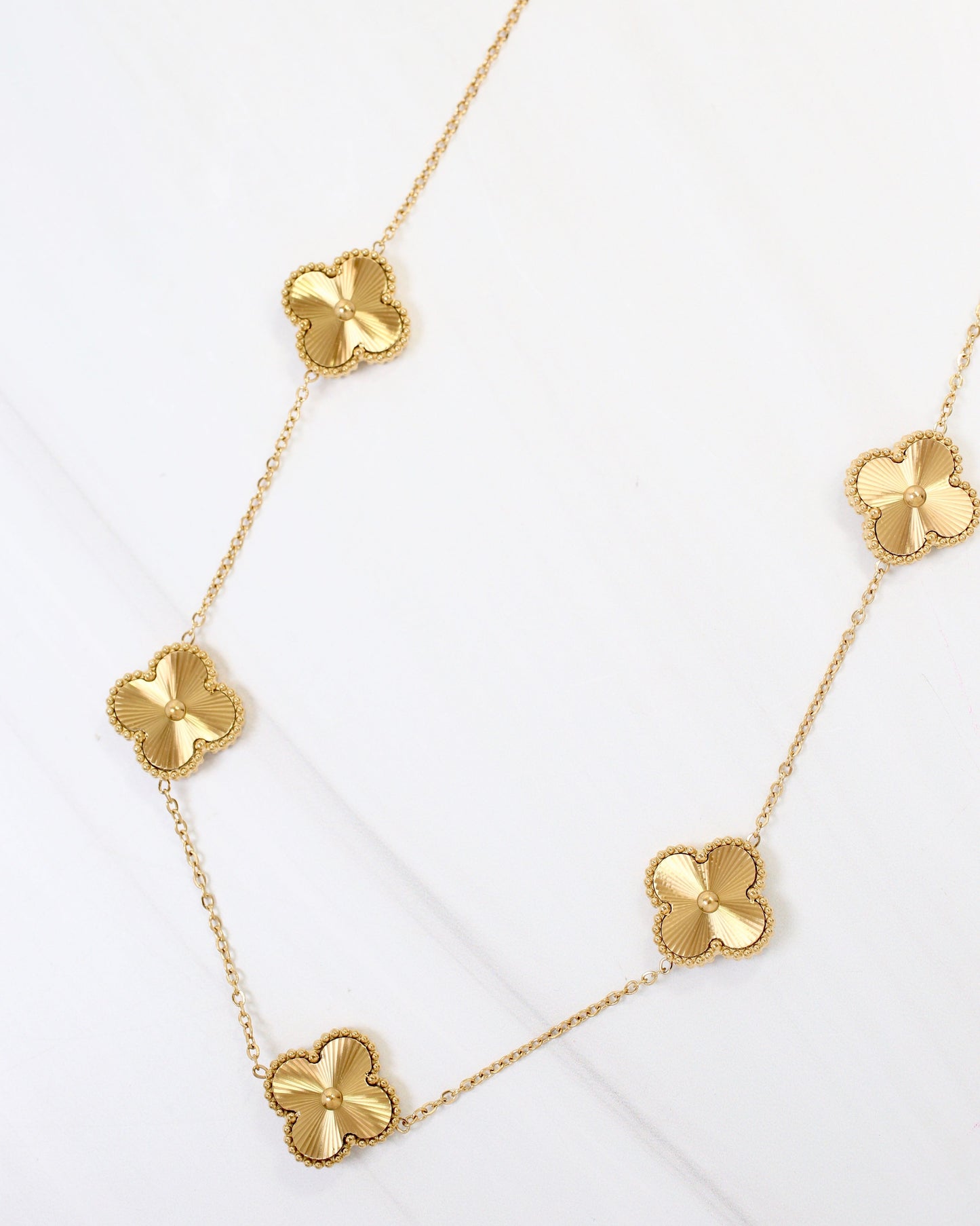 Acoma Textured Clover Necklace WR Gold