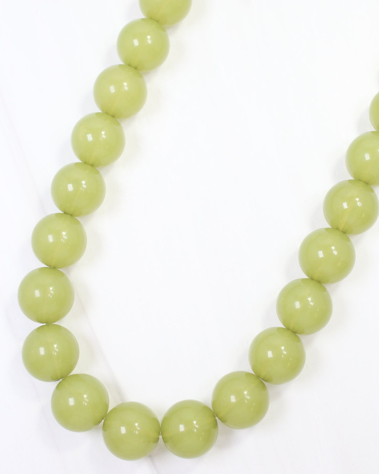Chelsea Beaded Necklace Olive