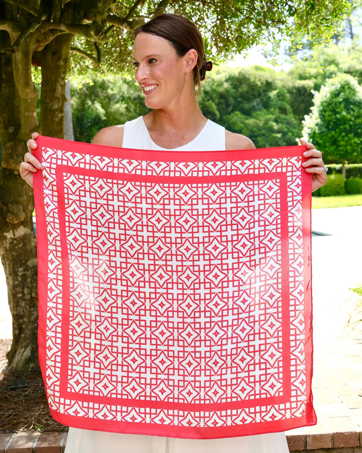 Langston Geometric Scarf Medium Red White