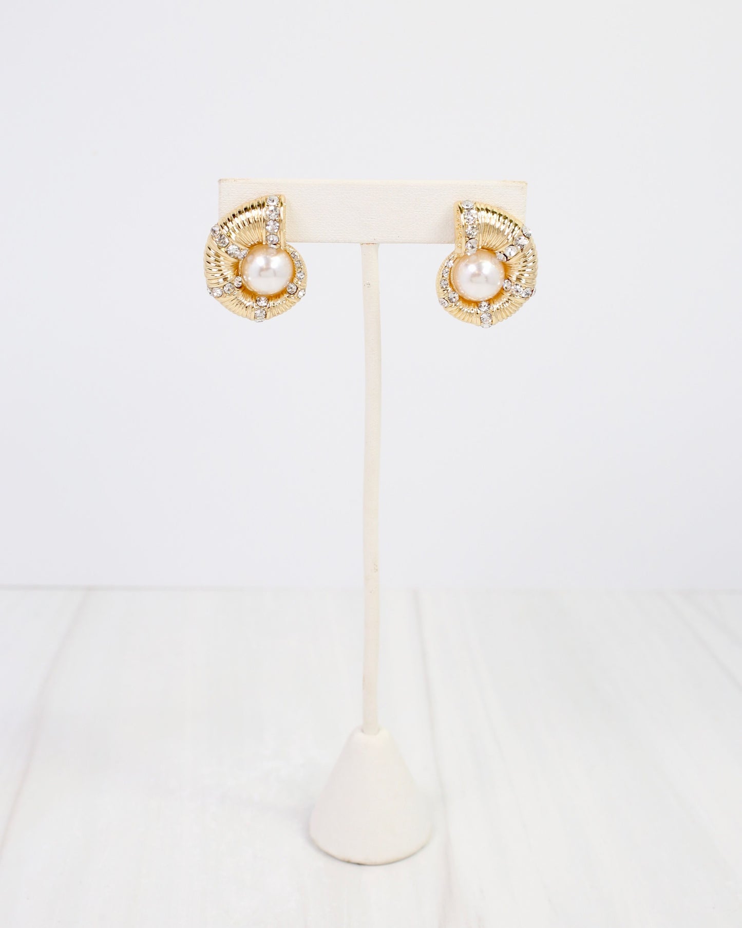 Ocean Treasure Pearl and CZ Earring Gold