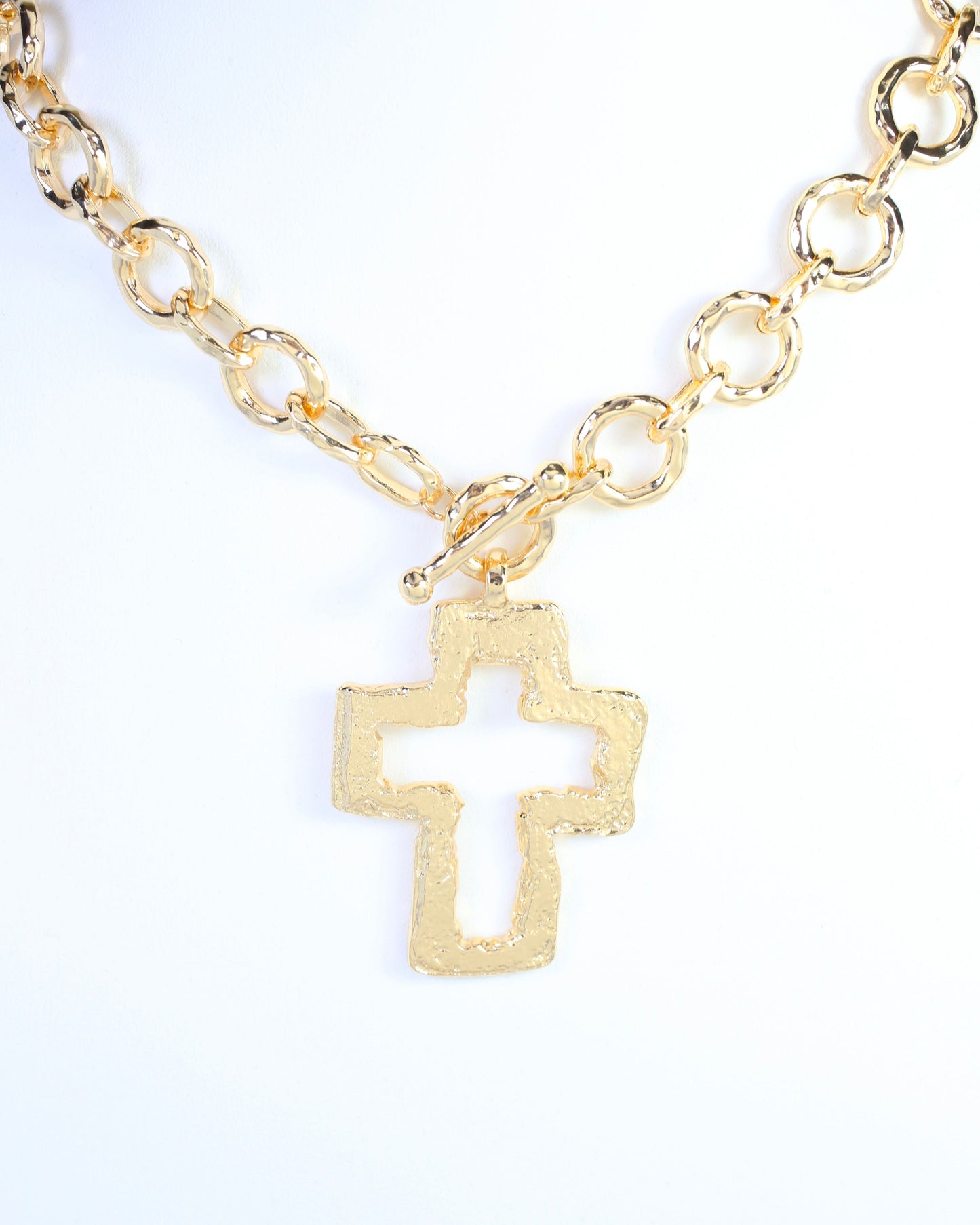 Jordan Open Cross Circle Link Necklace Gold