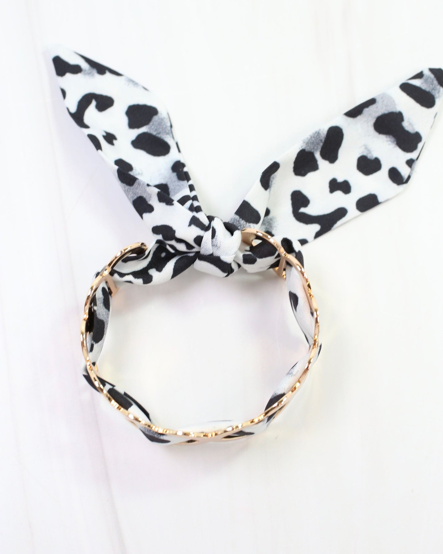 Evanston Heart Scarf Bracelet Gray Leopard