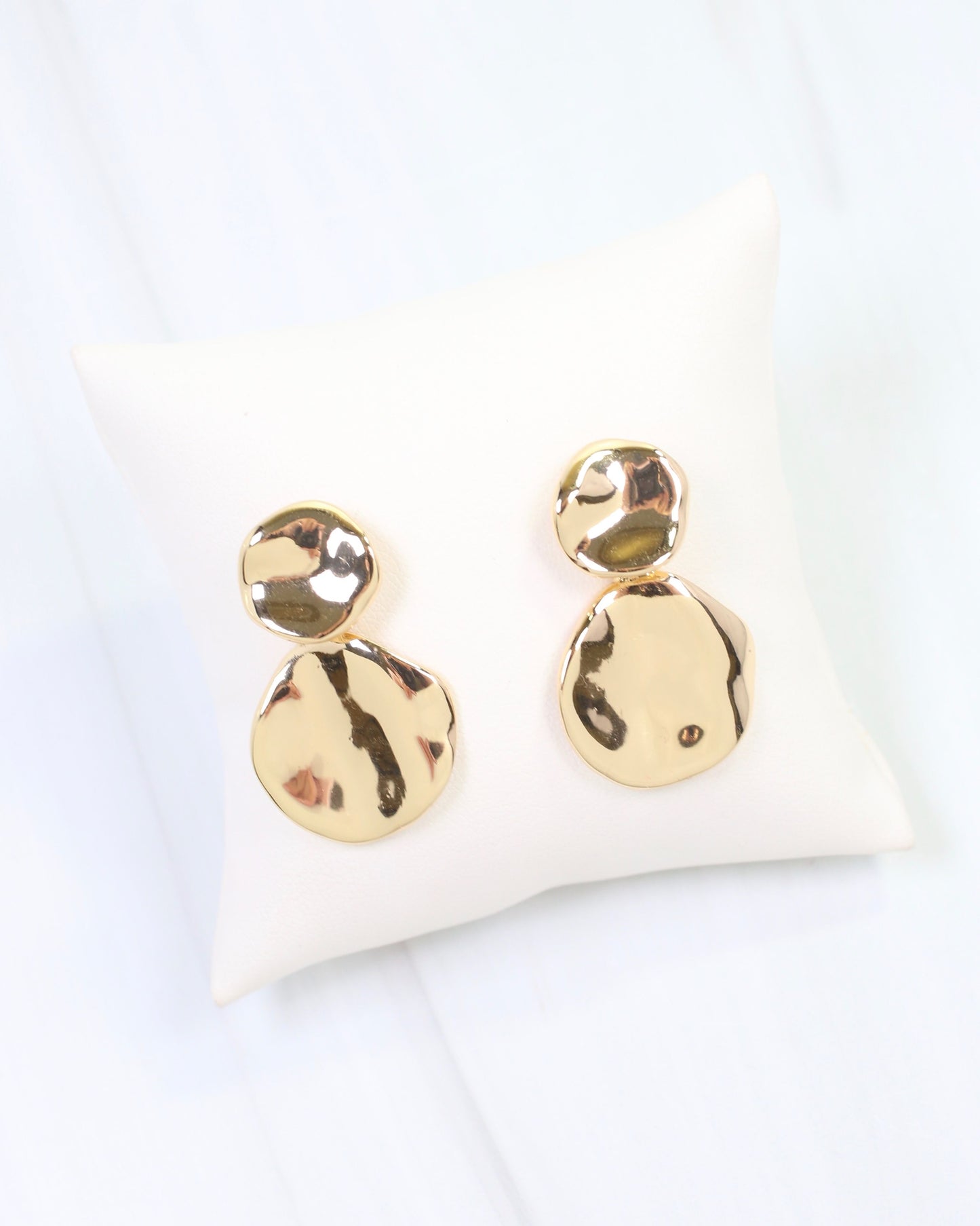 Aimee Wave Drop Earring Gold