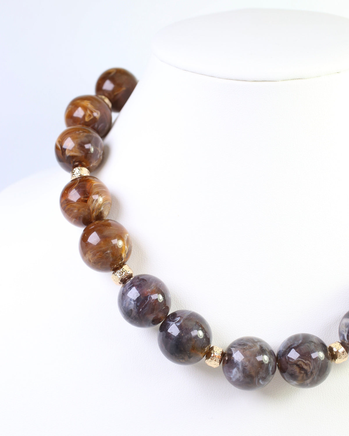 Talbot Beaded Necklace Dark Gray Tortoise