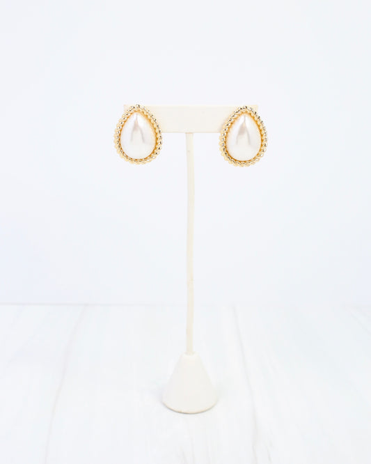 Boonville Pearl Drop Earring Cream