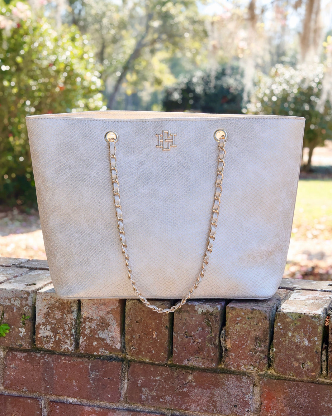 Caroline Hill Melissa Tote Bag Shimmer Champagne