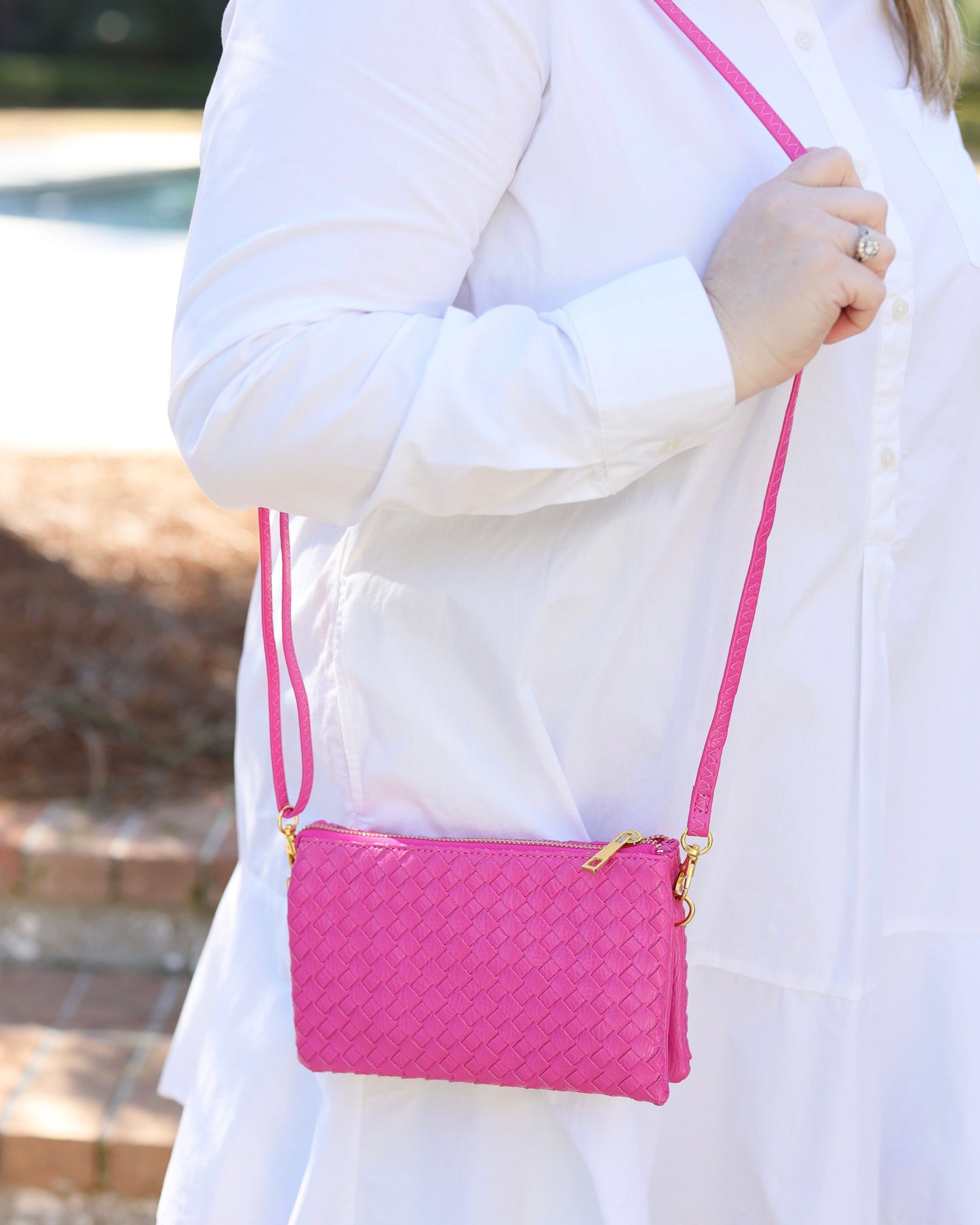 Liz Crossbody Bag Woven Hot Pink