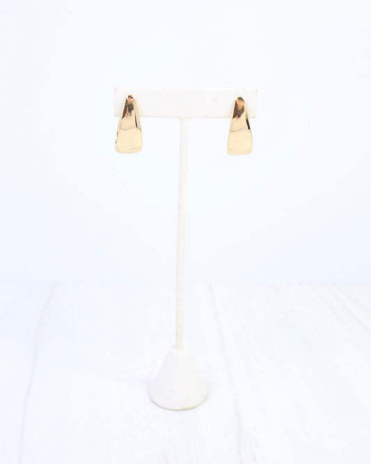 Lexa Oval Hoop Earring Gold