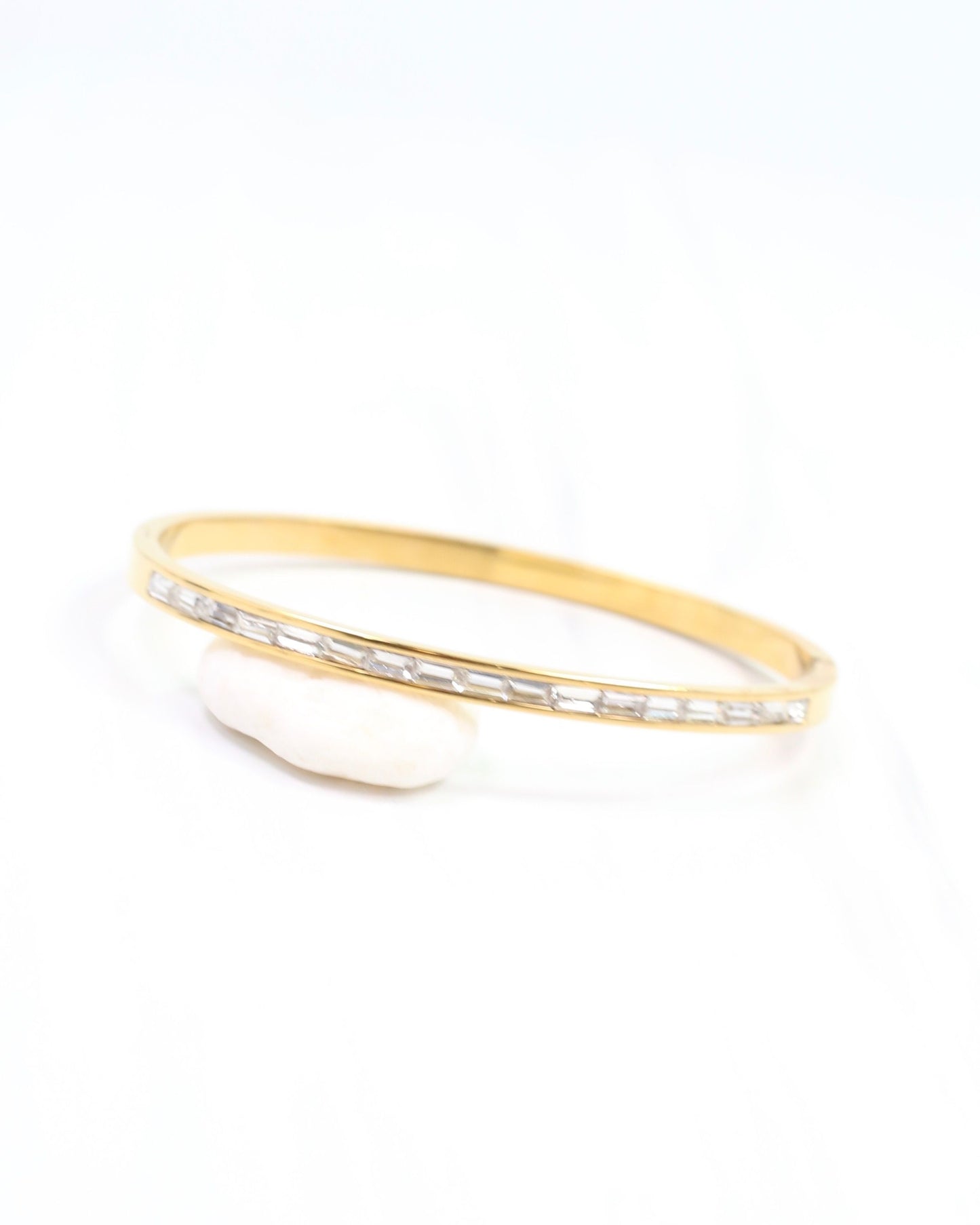Nyx Bangle Bracelet Gold