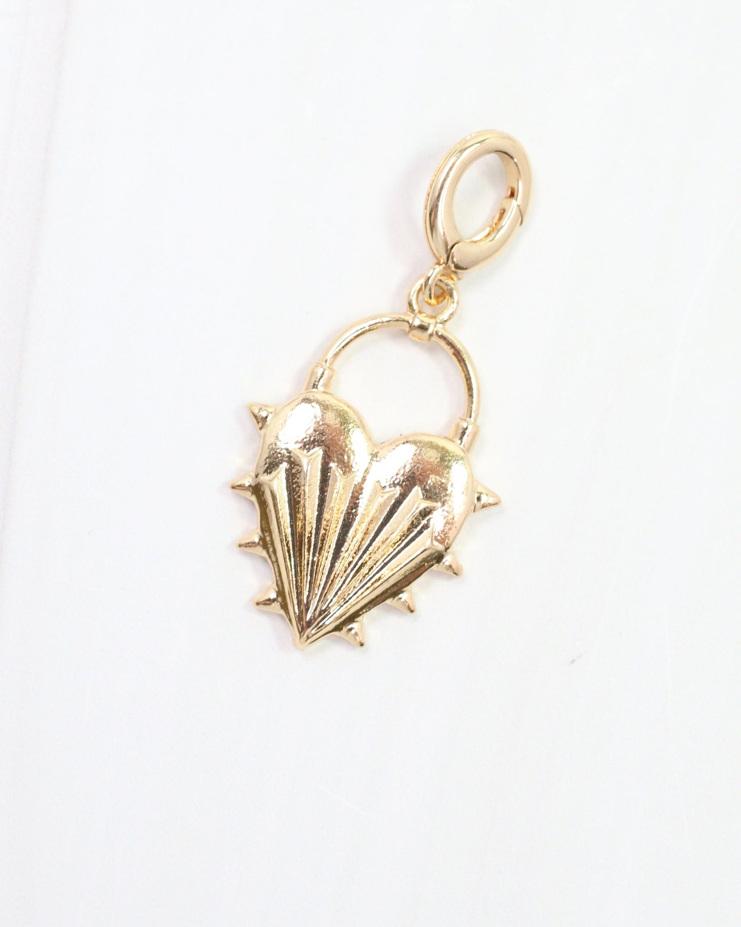 Harrie Heart Charm Gold