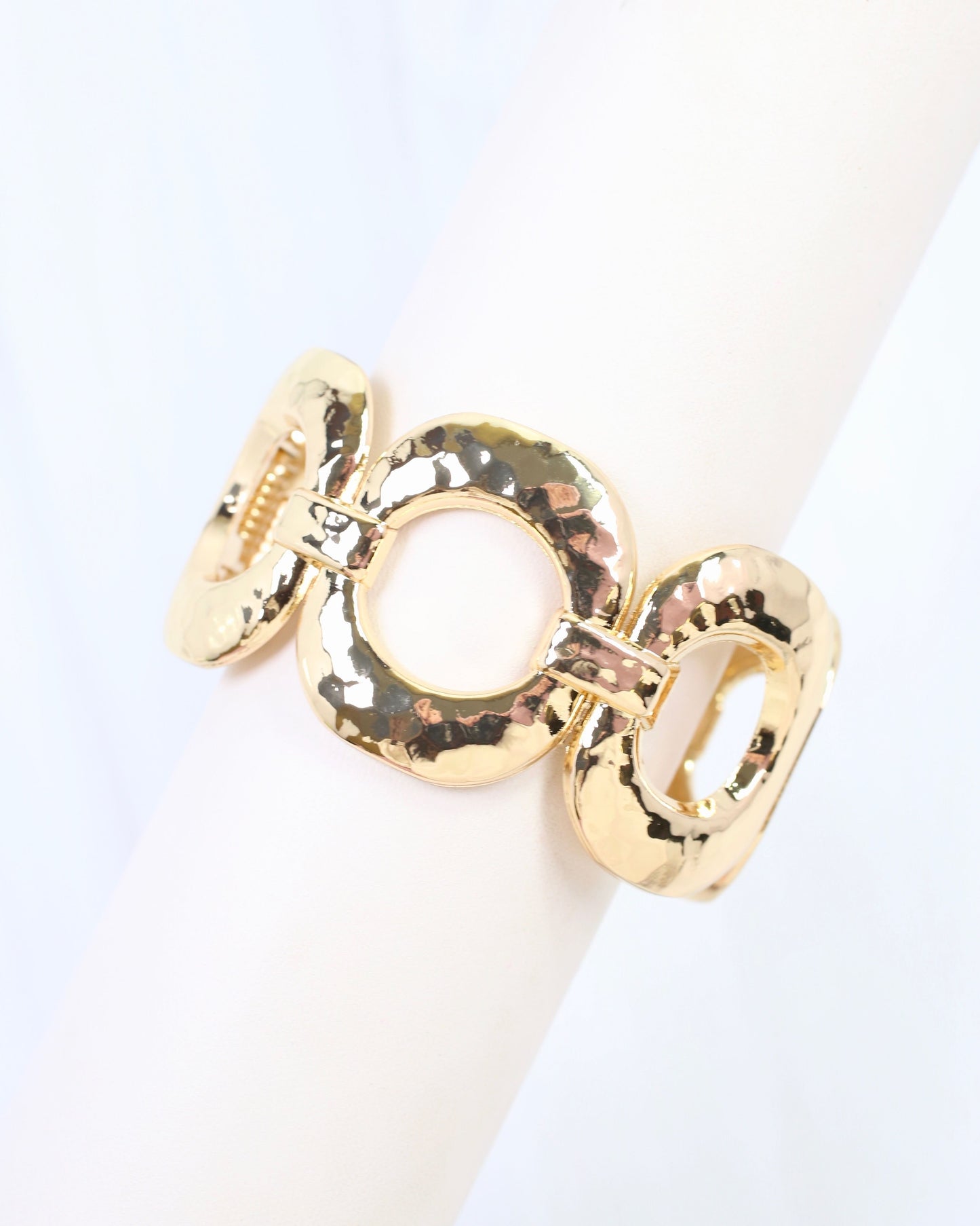 Cortland Hammered Circle Link Bracelet Gold