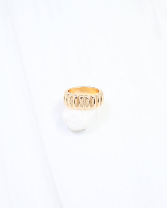 Rina Ribbed Scarf Ring Gold