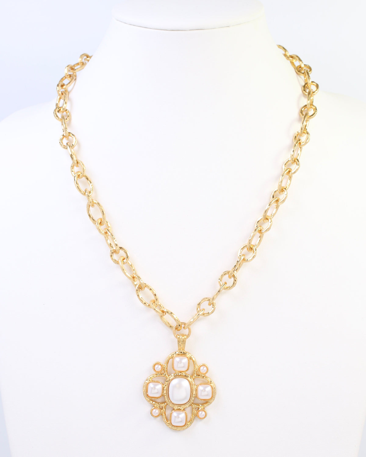 Amner Hall Pearl Clover Pendant Necklace WRVG