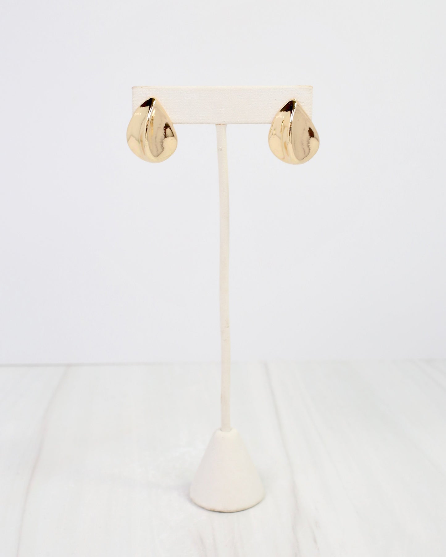 Morehead Teardrop Post Earring Gold