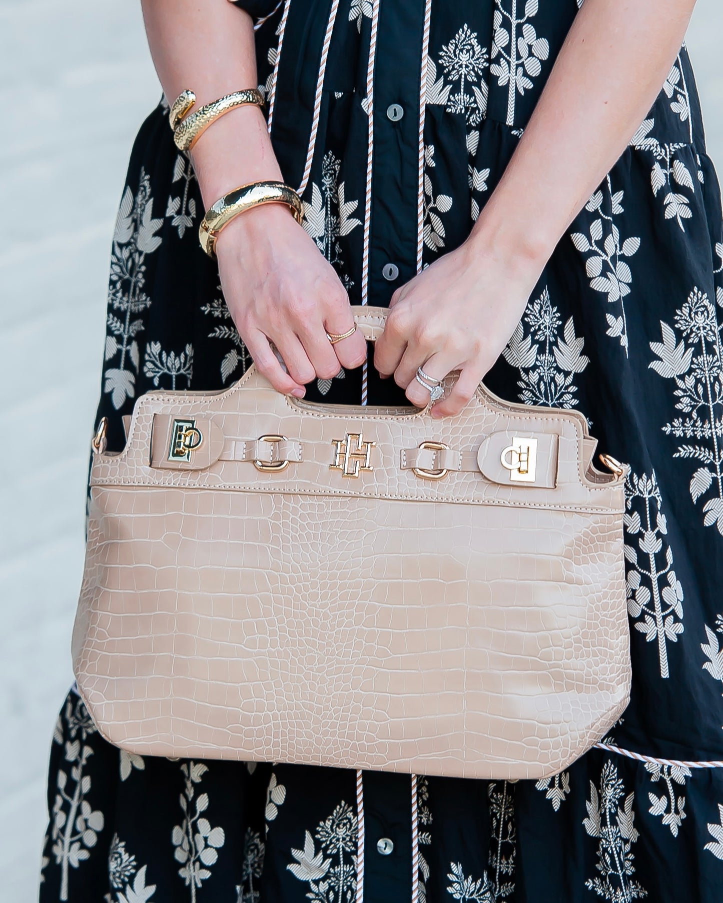 Savannah Handbag Latte EC