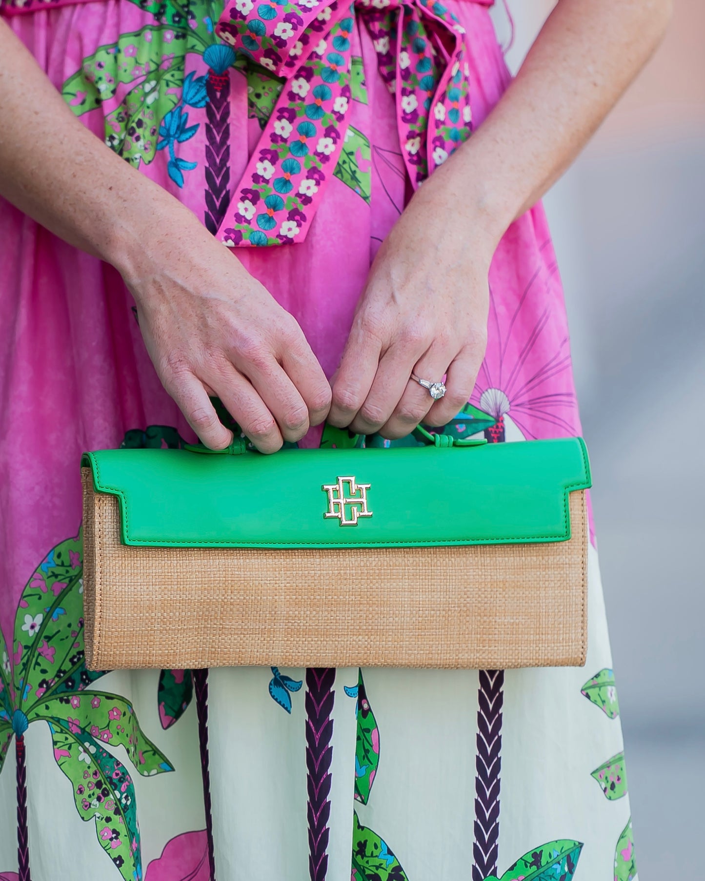 Betty Clutch Natural Kelly Green
