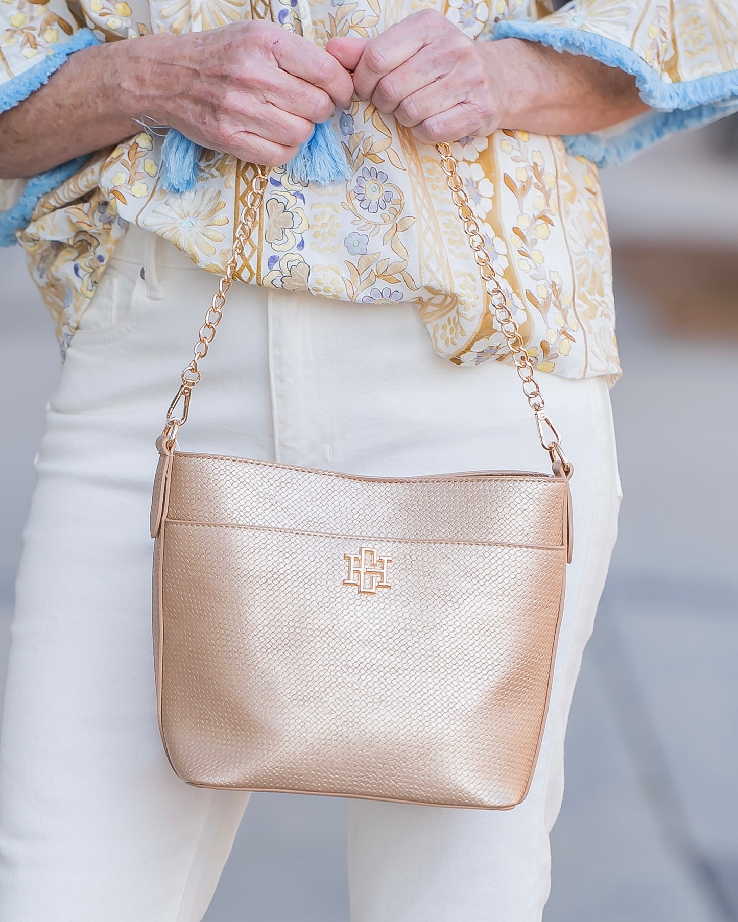 Brielle Bucket Bag Woven Gold