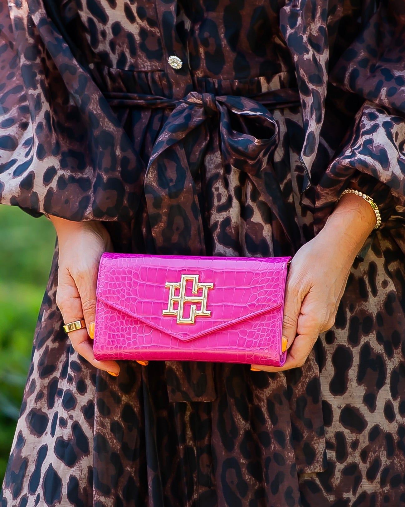 Carlington Clutch/Crossbody Hot PInk EC